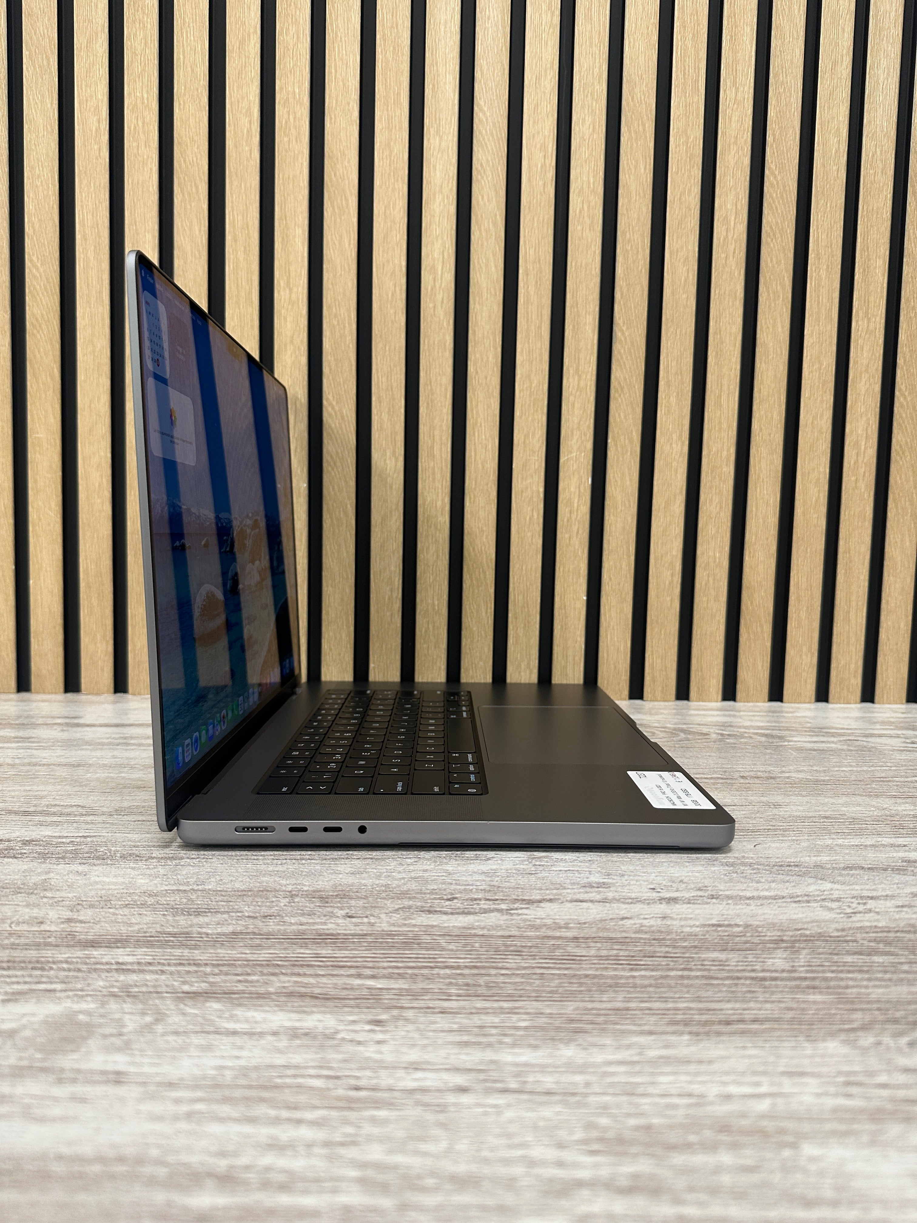 MacBook Pro 16" 2021 M1 MAX 32gb 1tb SSD