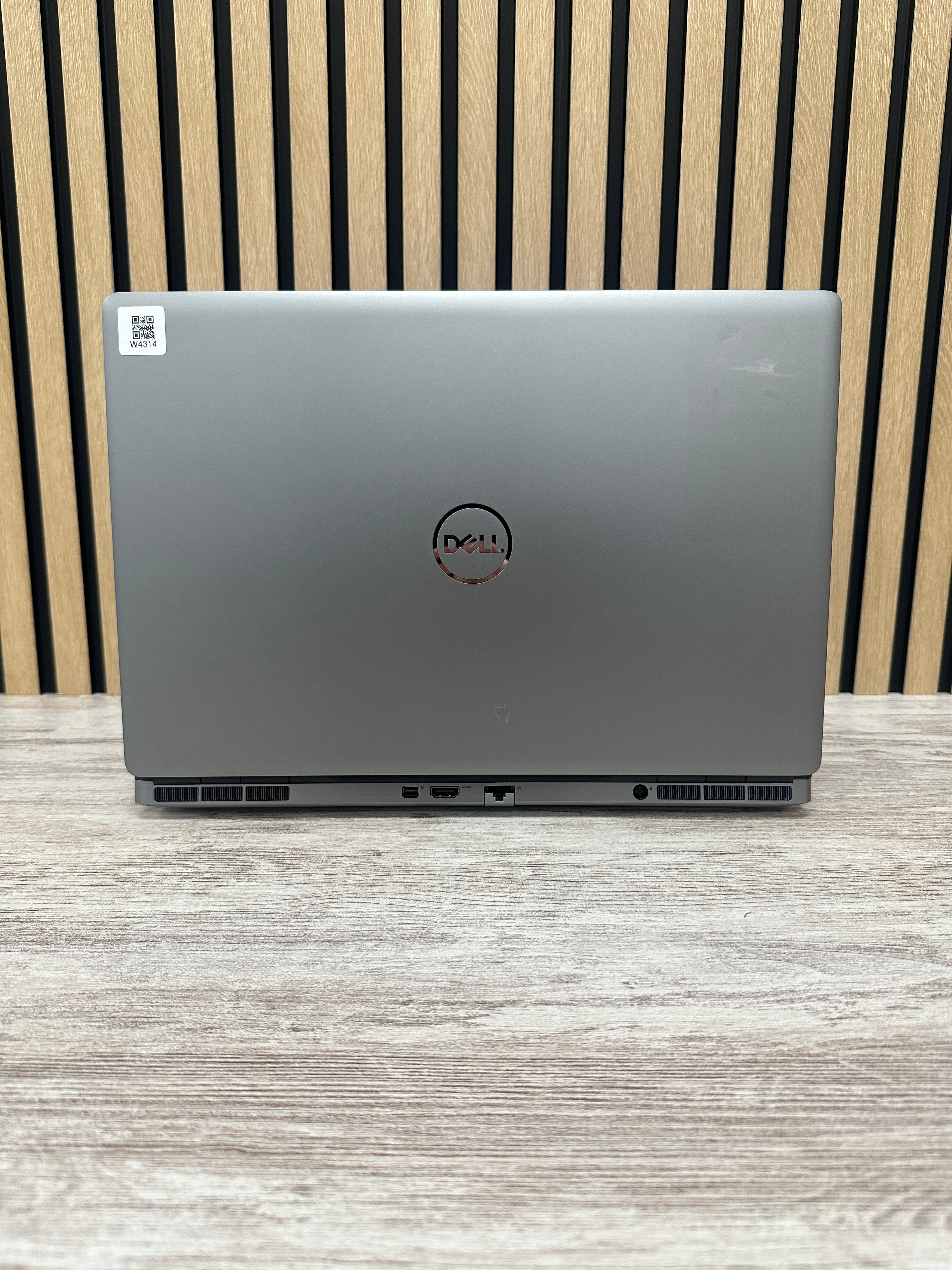 Dell Precision 7550 i9 32gb 1tb SSD