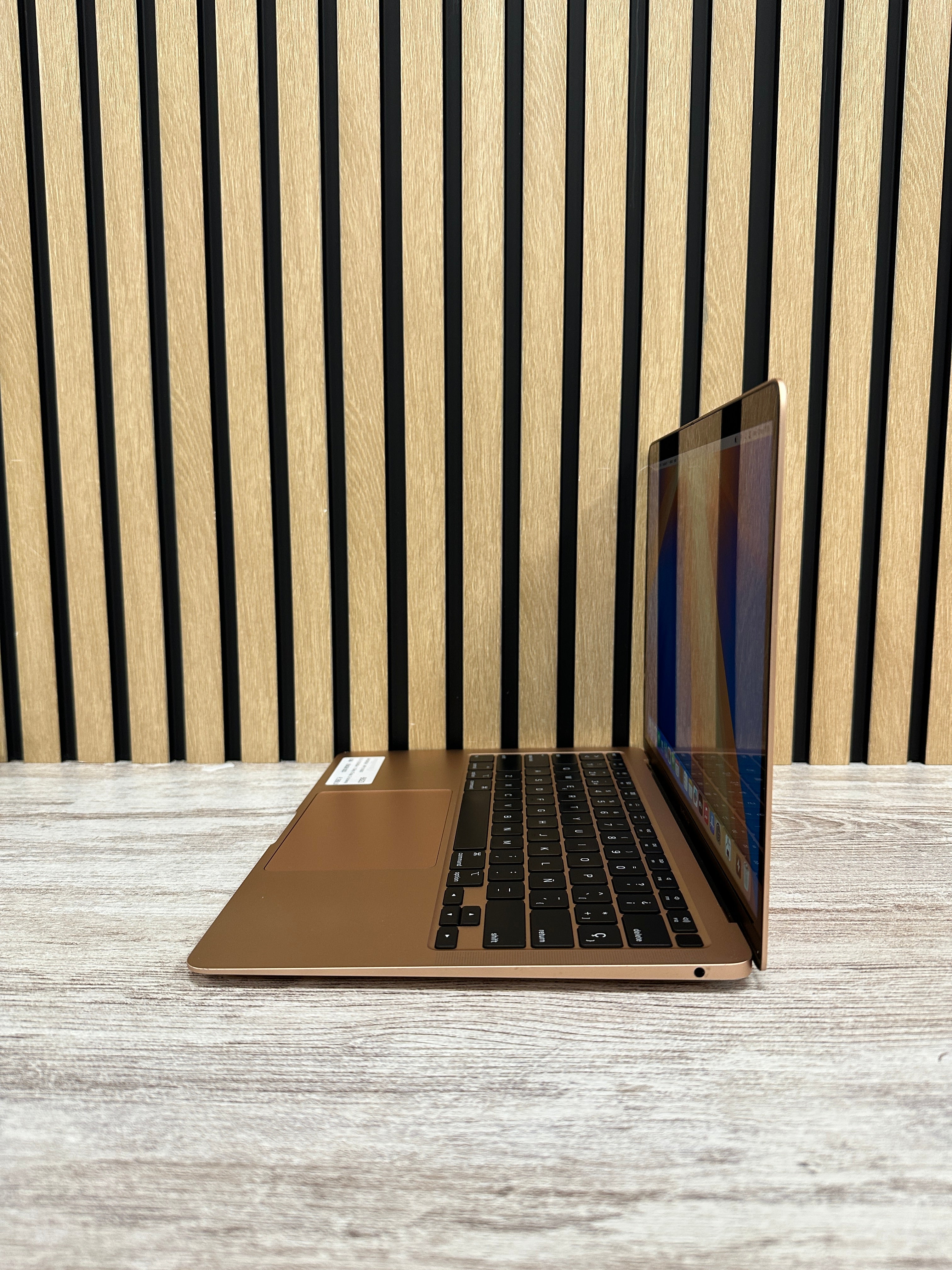 MacBook Air 13" 2020 i3 8gb 256gb SSD - Moyacell