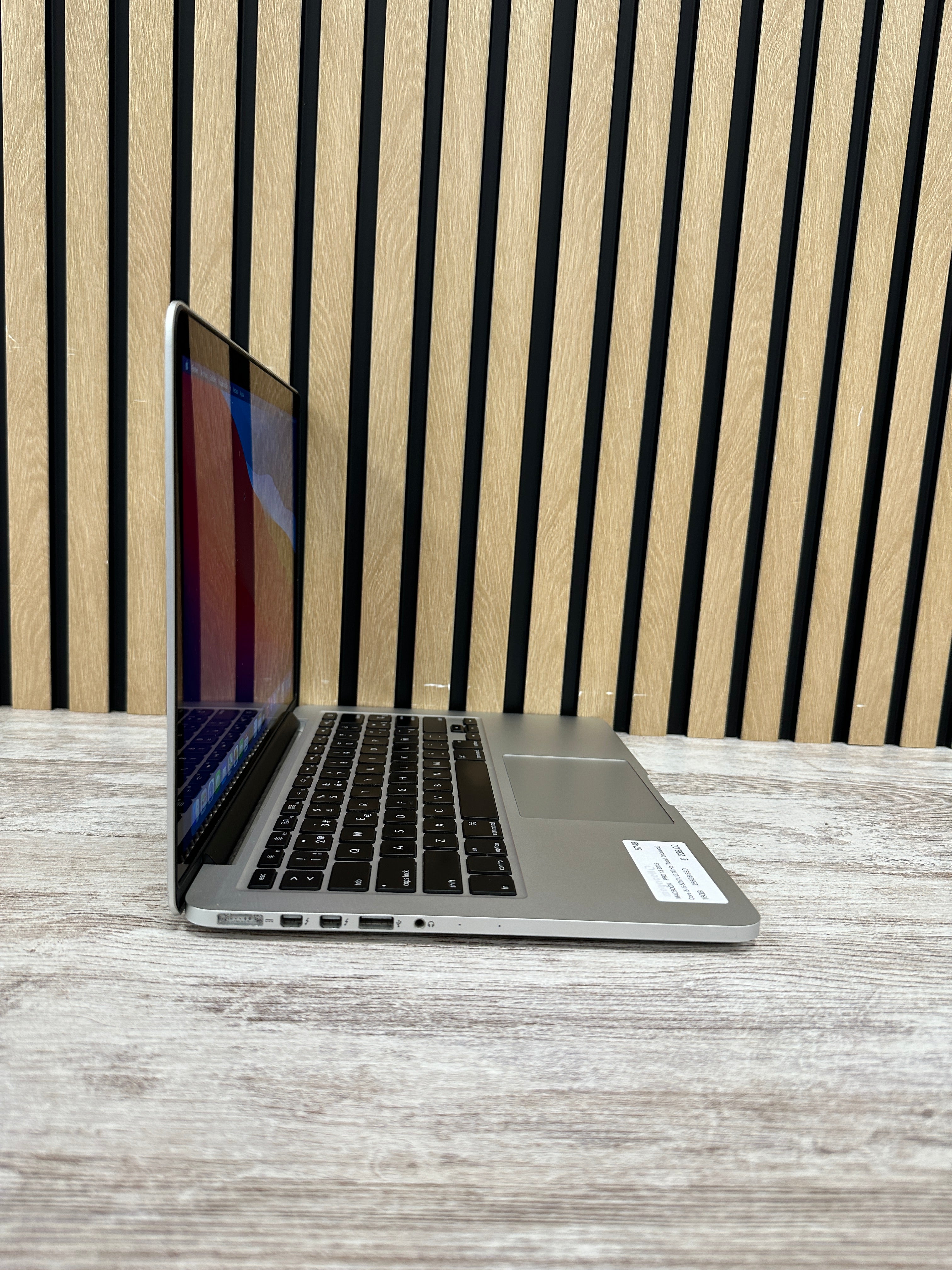 MacBook Pro 13" 2015 i5 16gb 256gb SSD