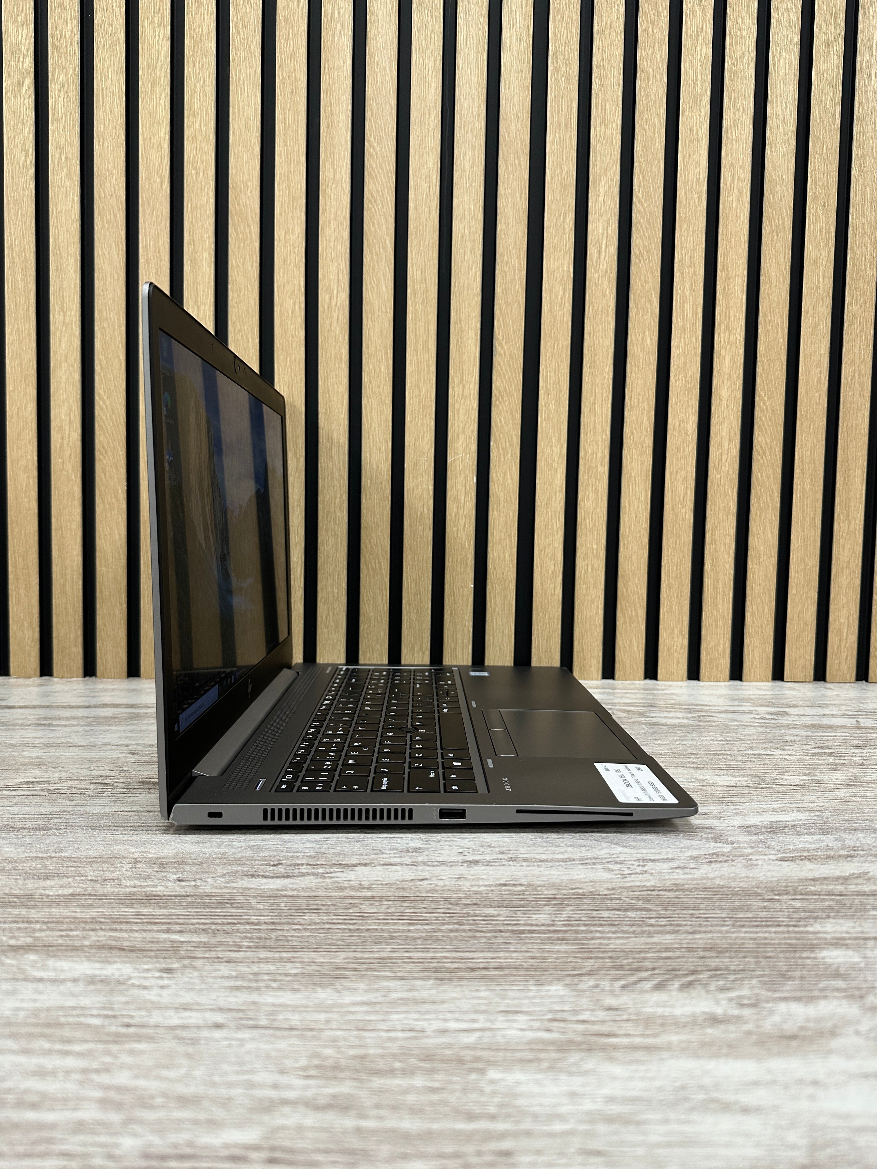 HP ZBOOK 15U G5 i7 16gb 512gb SSD - Moyacell