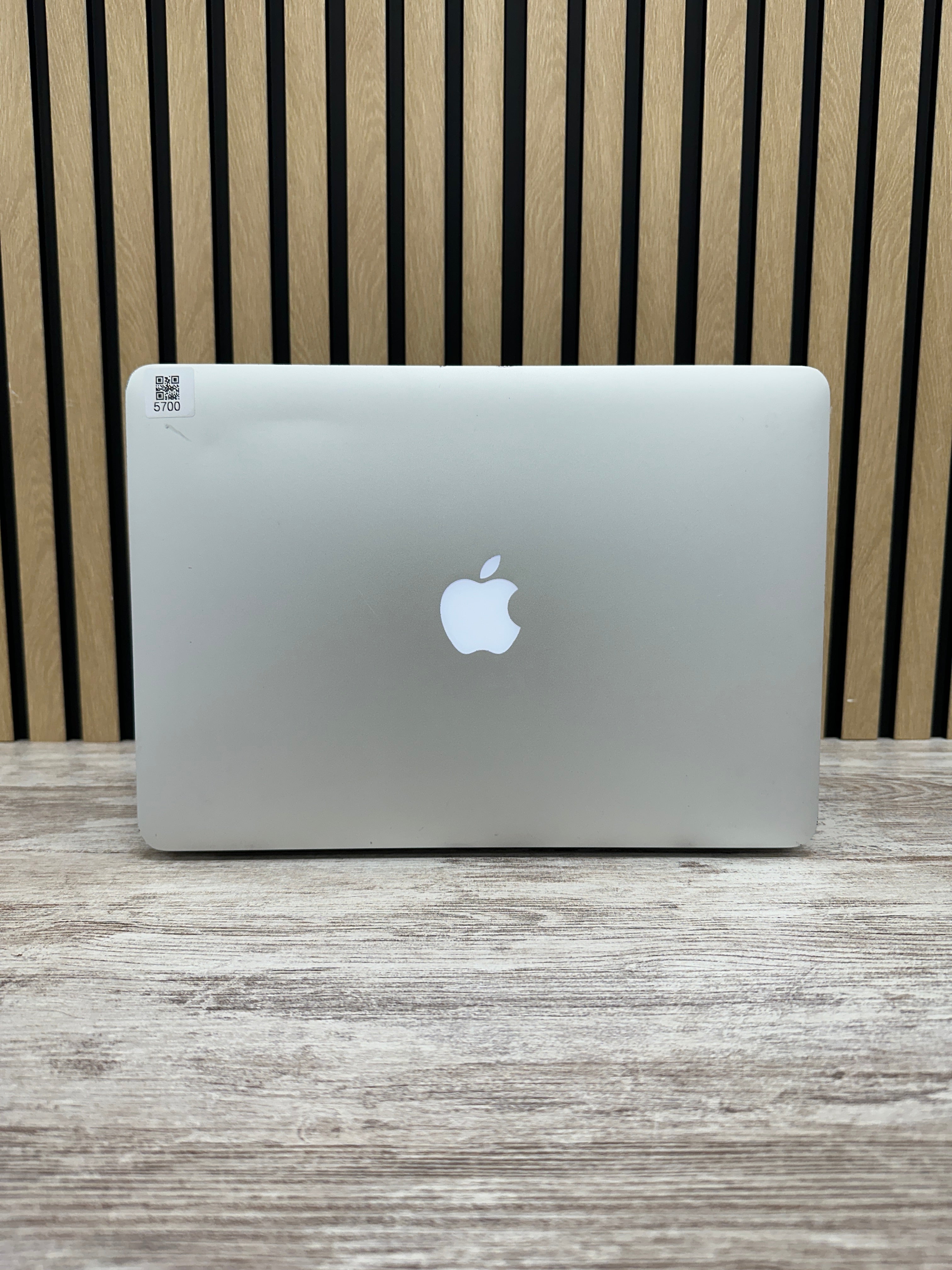 MacBook Air 13" 2015 i5 8gb 128gb SSD