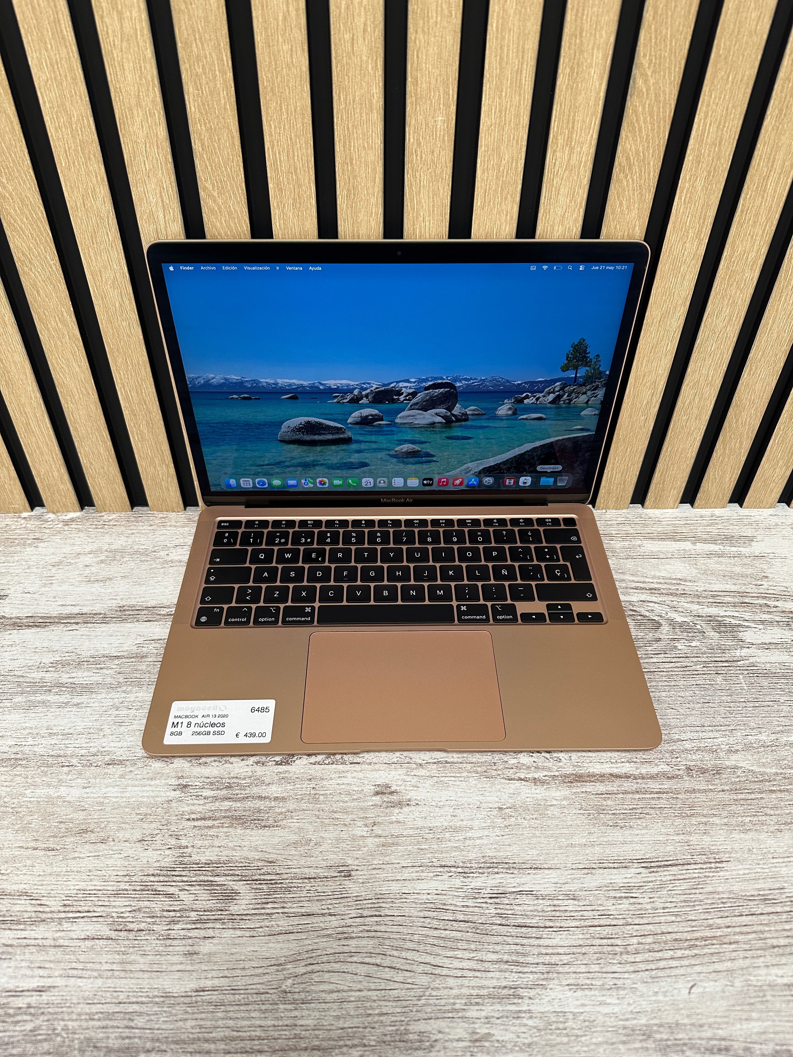 MacBook Air 13" 2020 M1 8gb 256gb SSD
