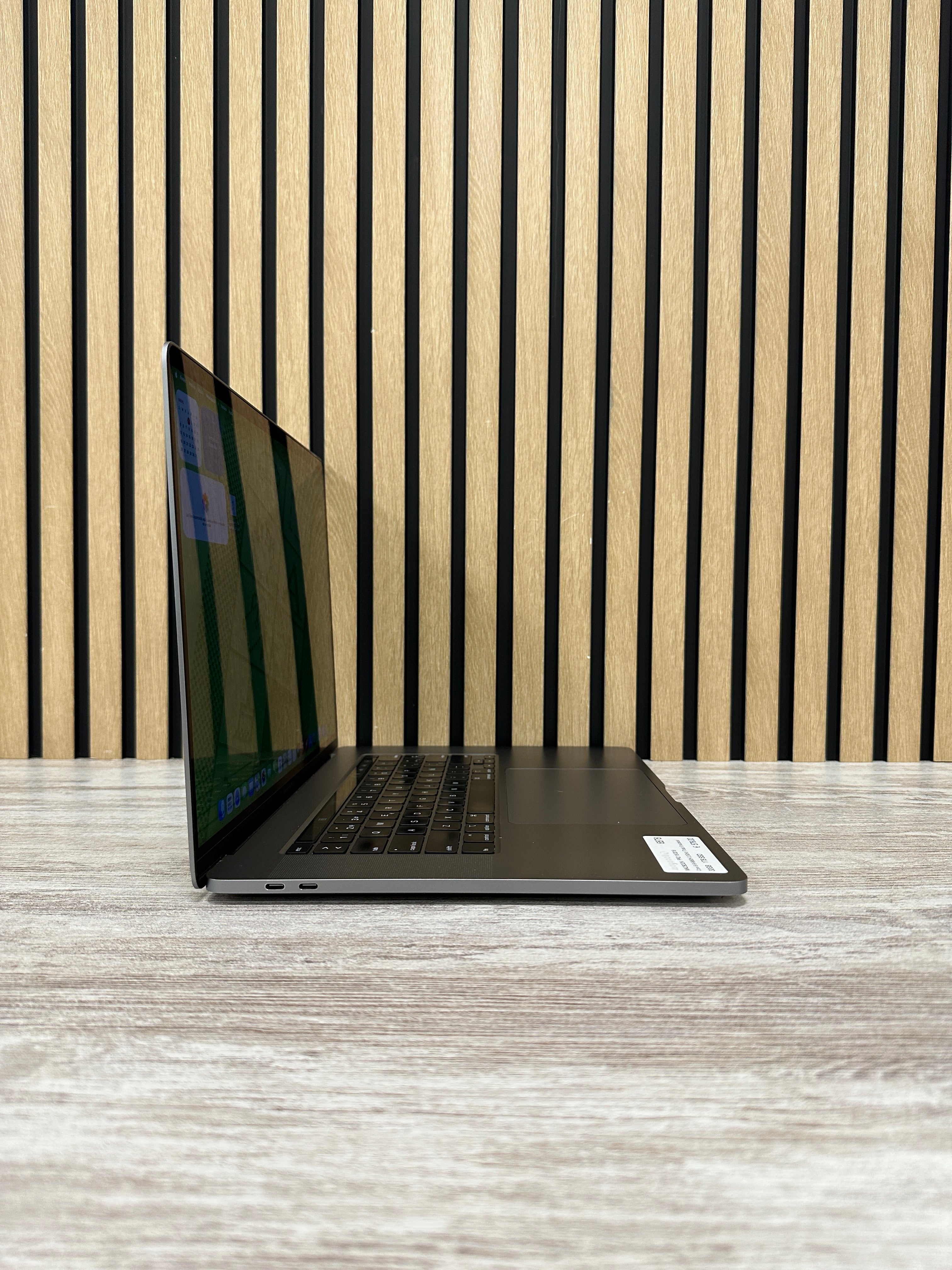 MacBook Pro 16" 2019 i9 32gb 1tb SSD
