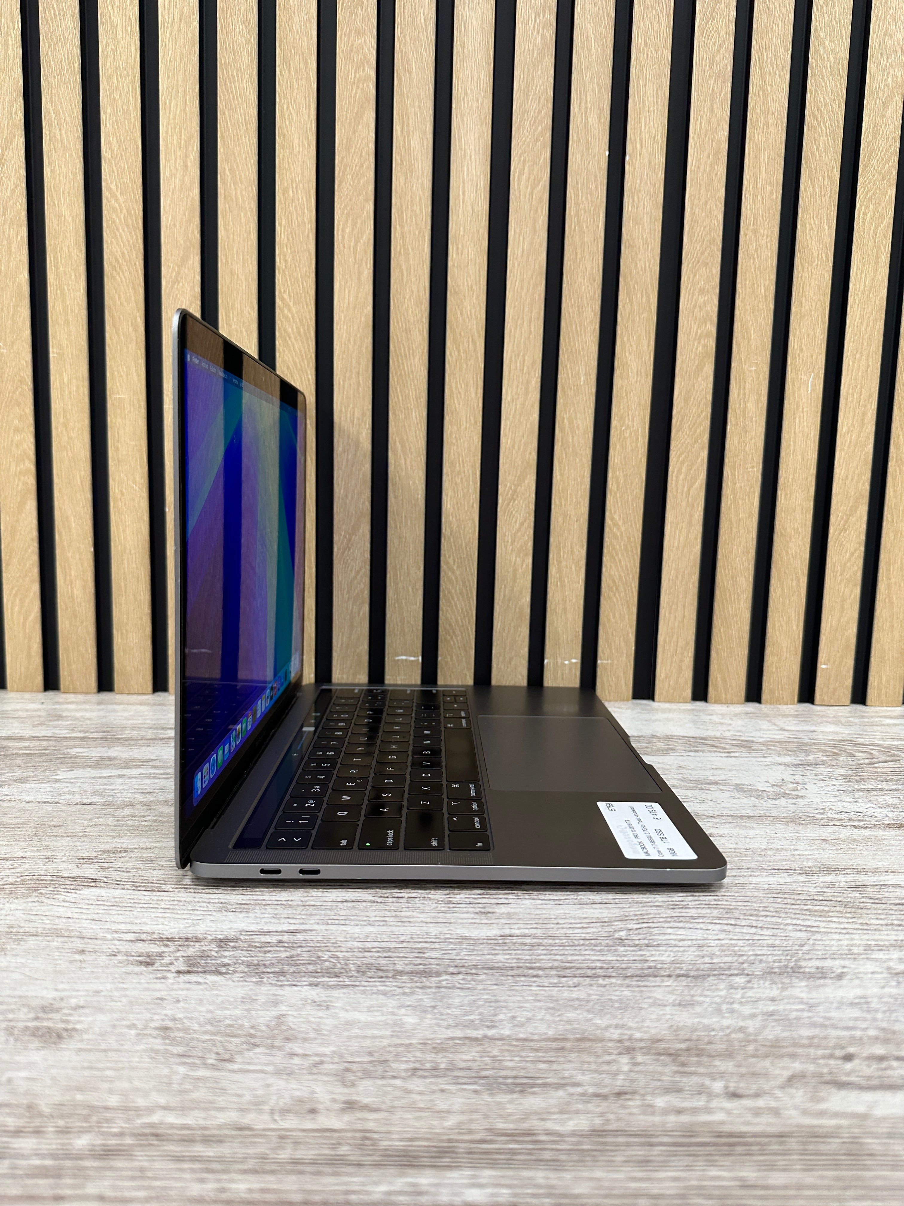 MacBook Pro 13" 2018 TB i7 16gb 1tb SSD