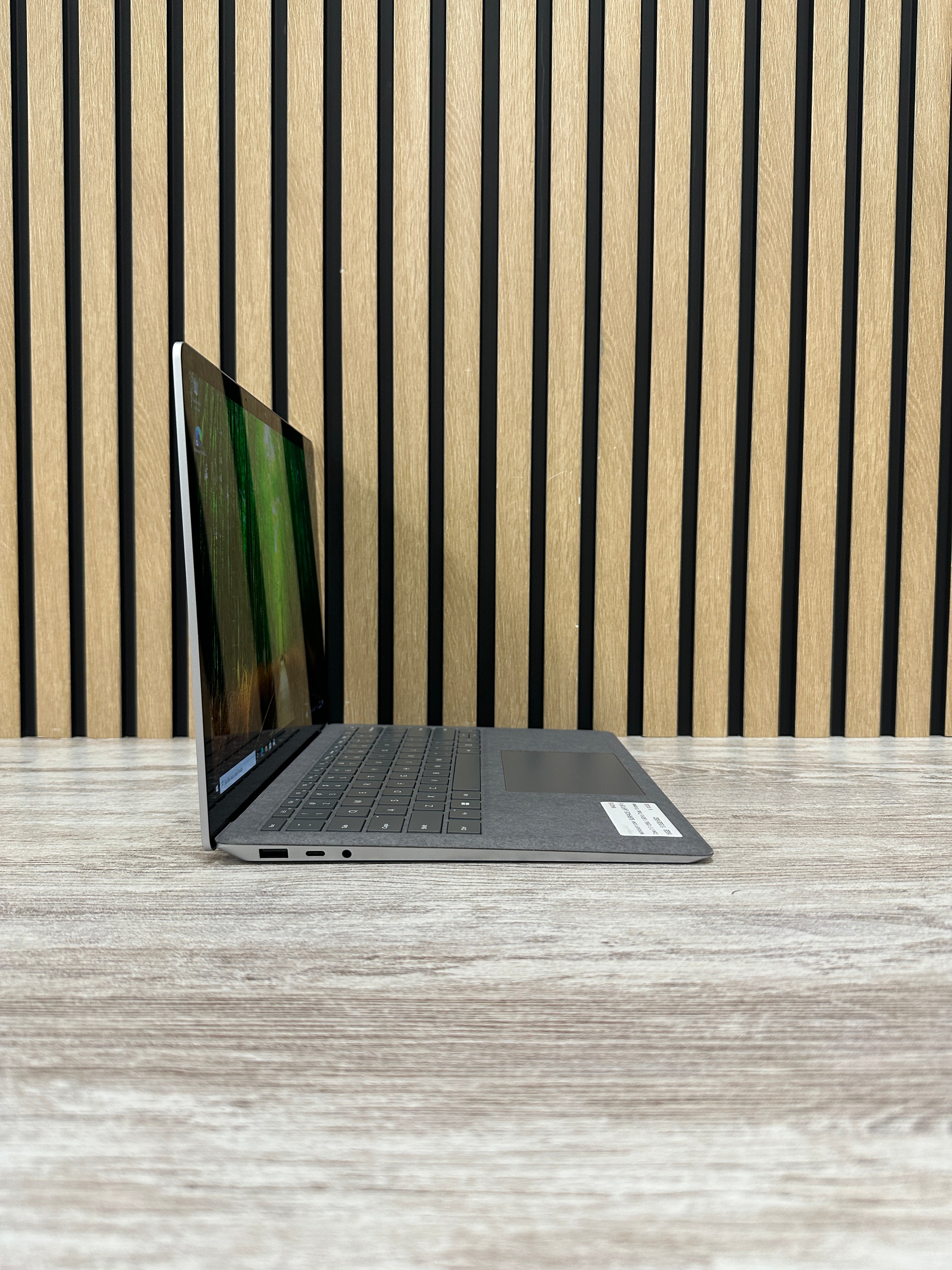 Microsoft Corp Surface Laptop 5 i7 16gb 512gb SSD