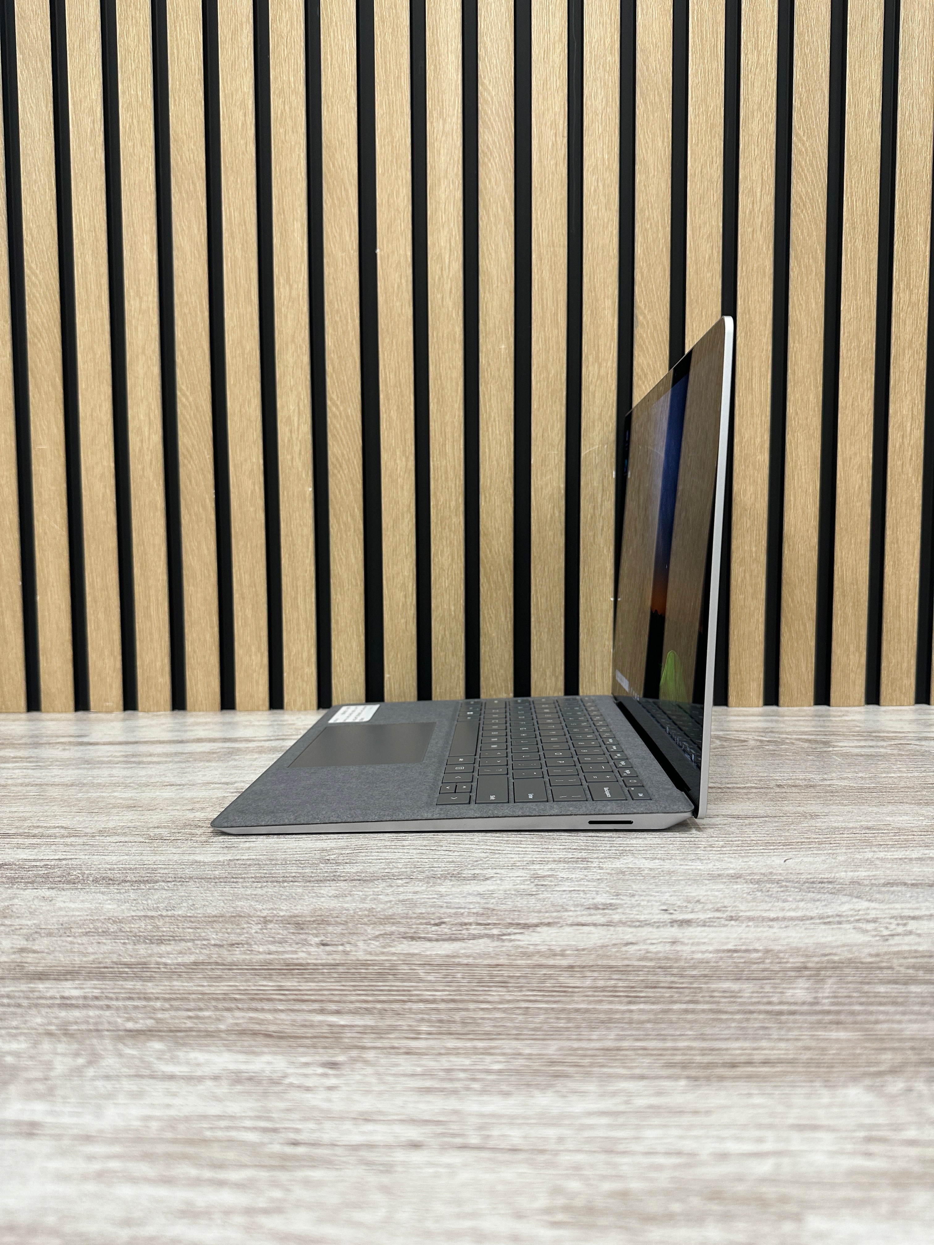 Microsoft Corp Surface Laptop 5 i7 16gb 512gb SSD