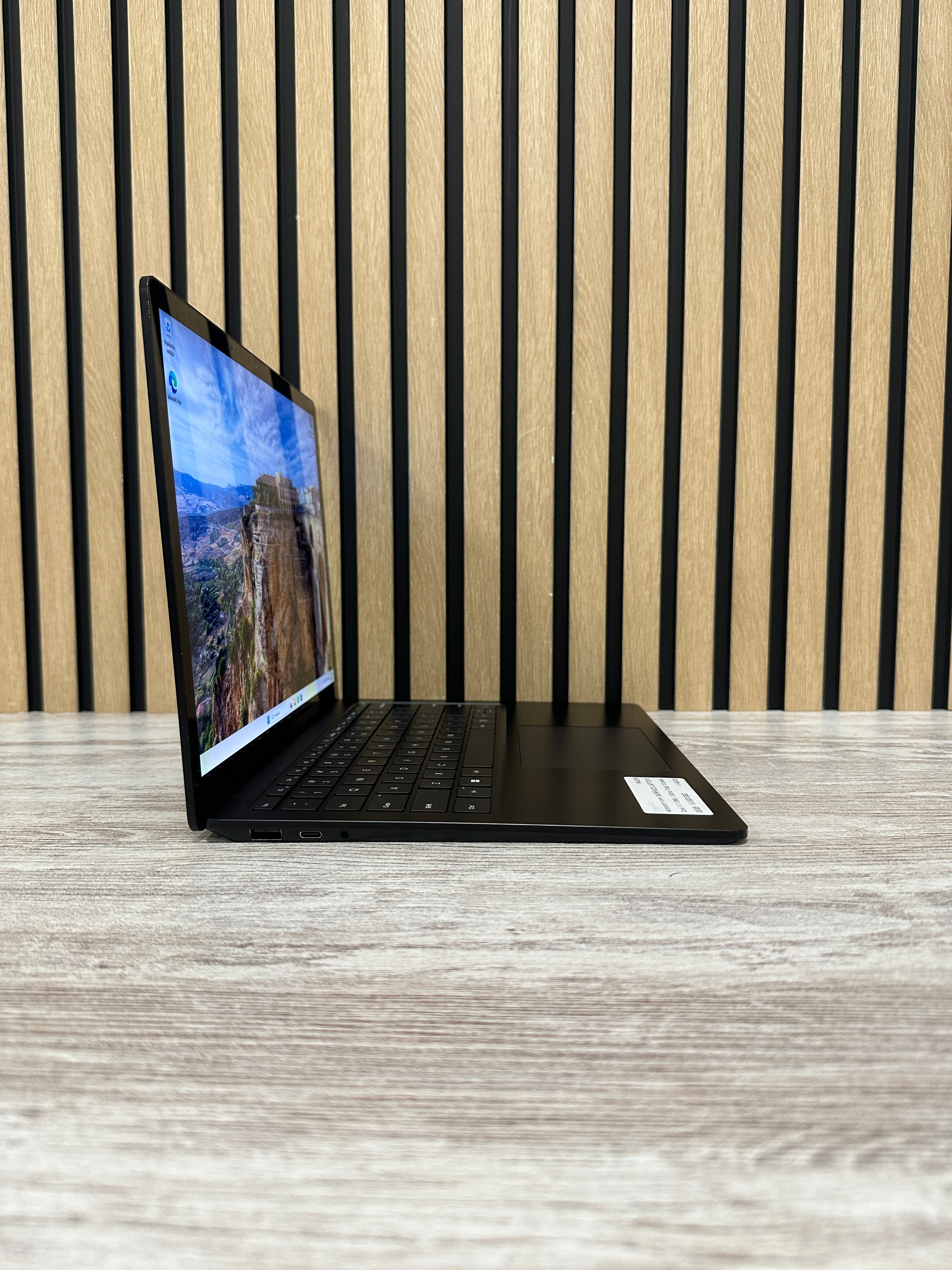 Microsoft Corp Surface Laptop 5 i7 32gb 512gb SSD