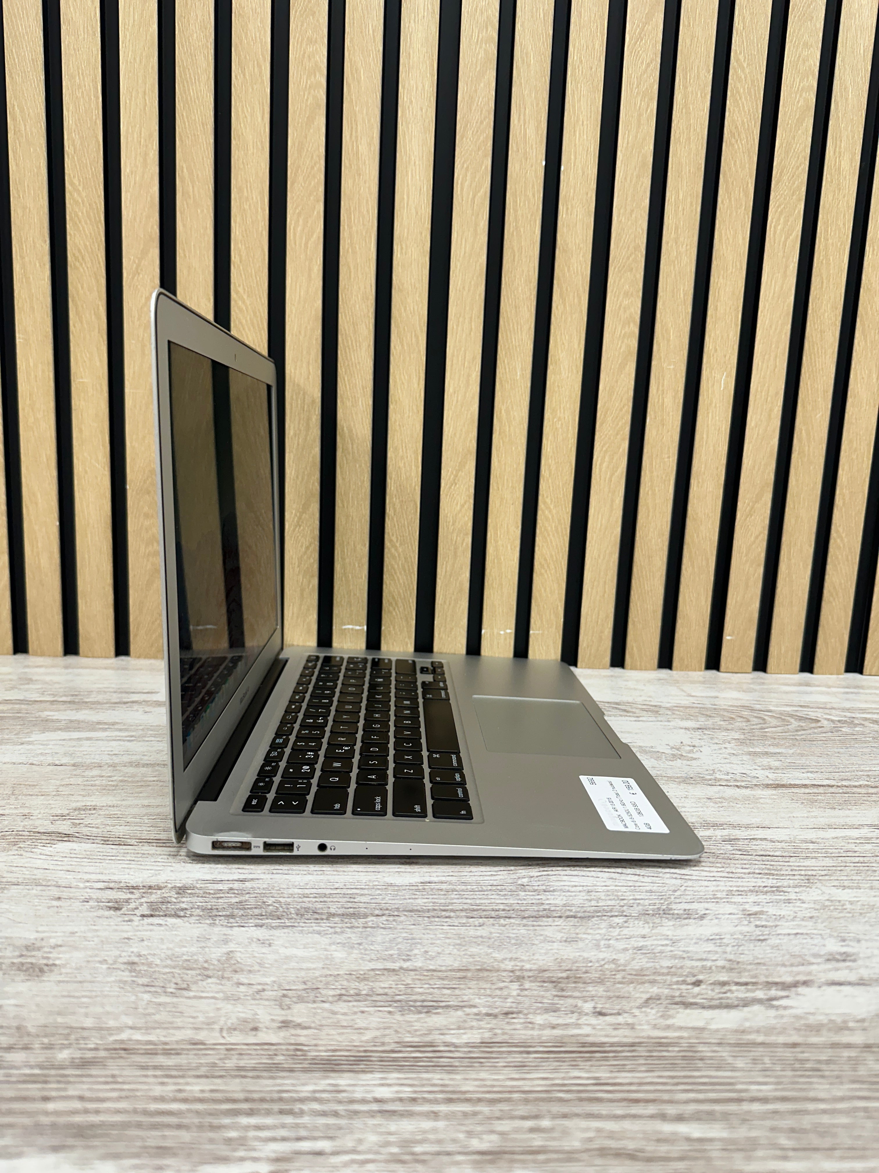 MacBook Air 13" 2015 i5 4gb 128gb SSD - Moyacell