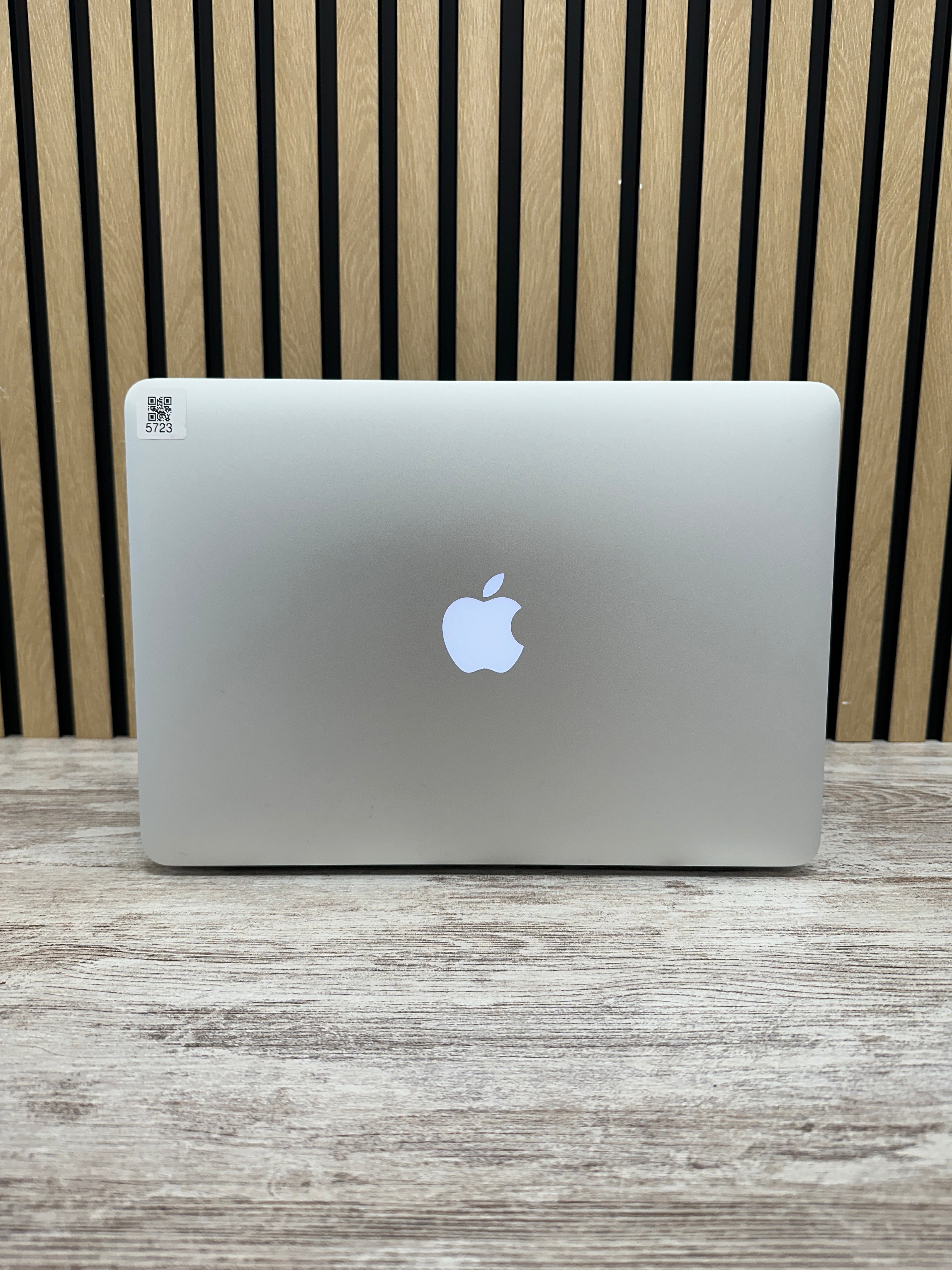 MacBook Air 13" 2017 i7 8gb 500gb SSD