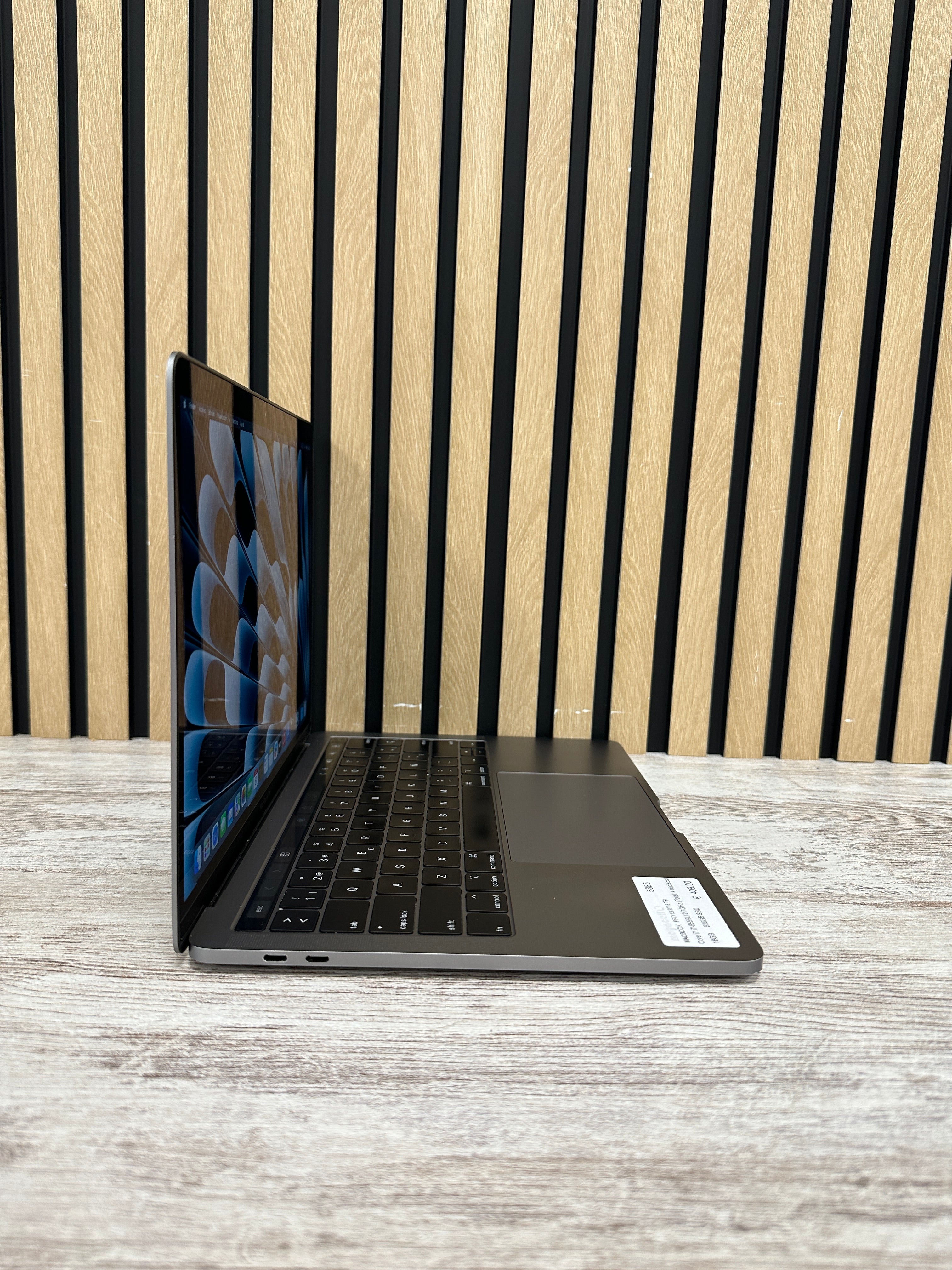 MacBook Pro 13" 2018 TB i7 16gb 500gb SSD