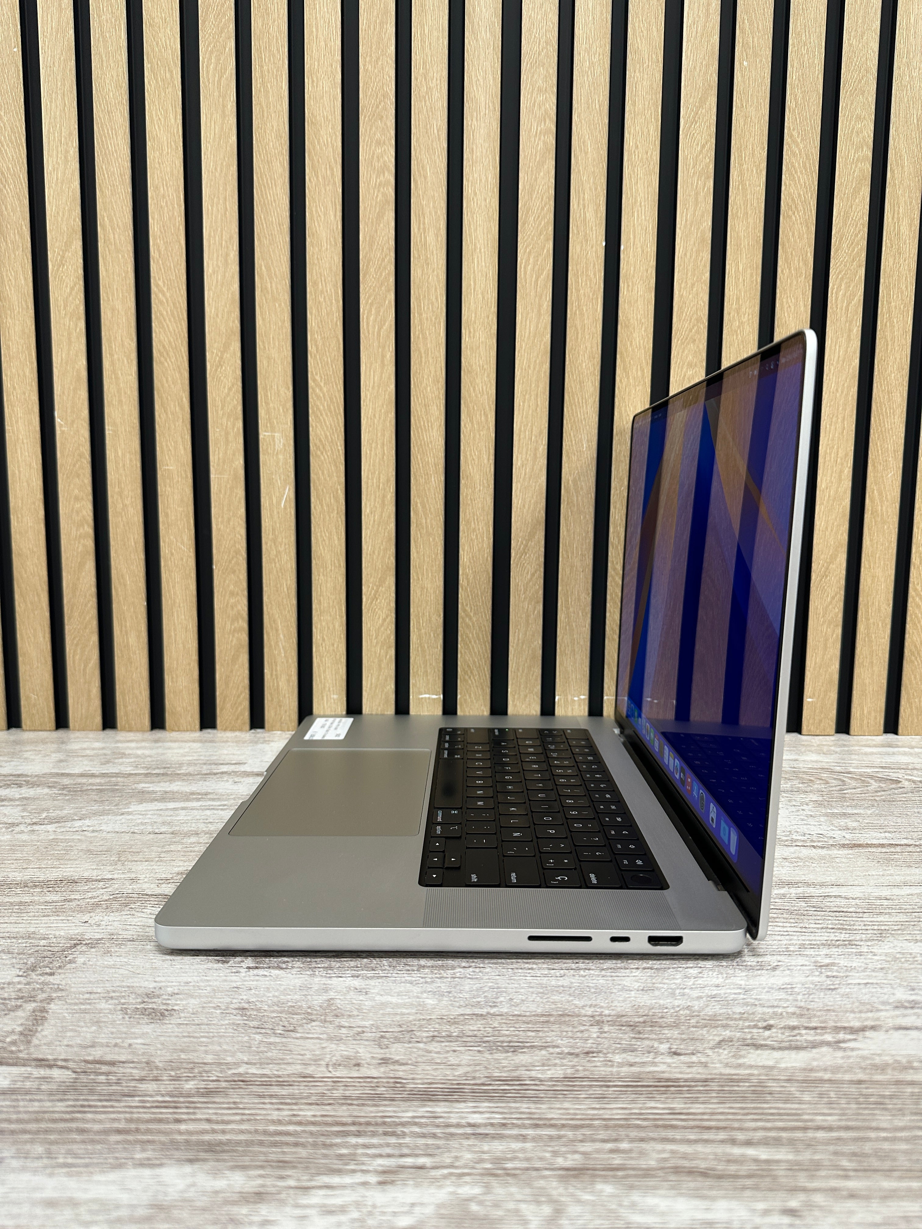 MacBook Pro 16" 2021 M1 MAX 32gb 1tb SSD - Moyacell