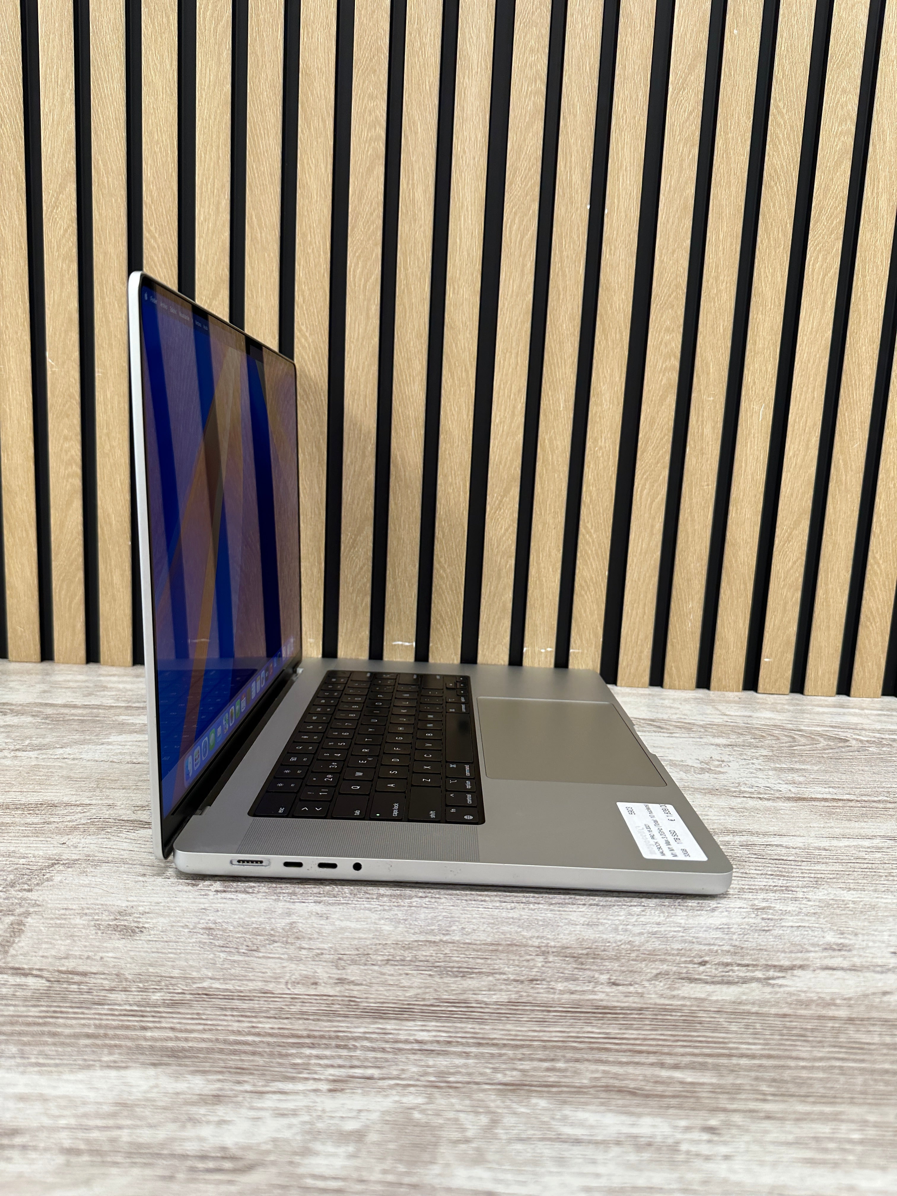 MacBook Pro 16" 2021 M1 MAX 32gb 1tb SSD - Moyacell