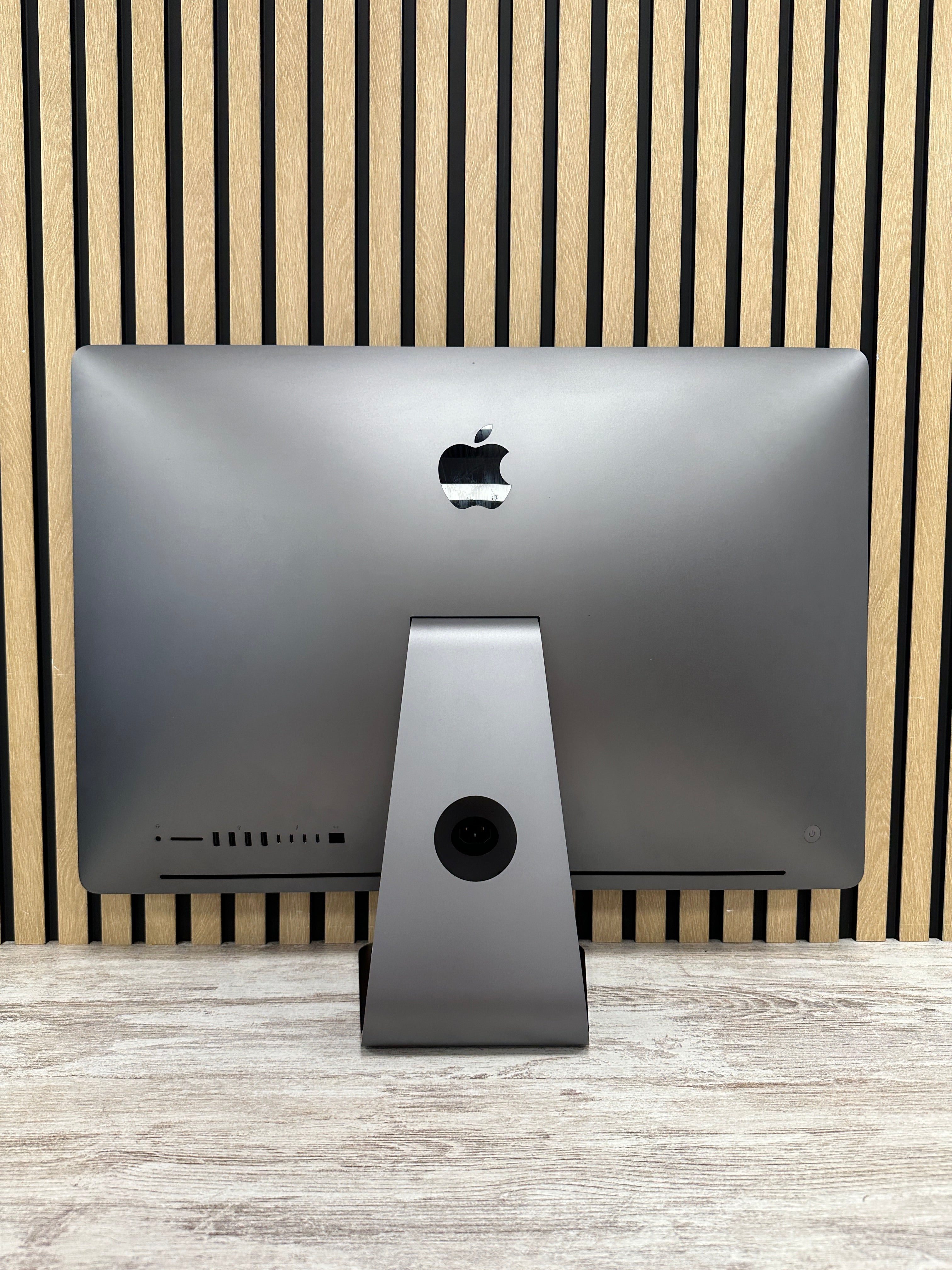 iMac Pro 27" 2017 XEON W 64gb 1tb SSD - Moyacell