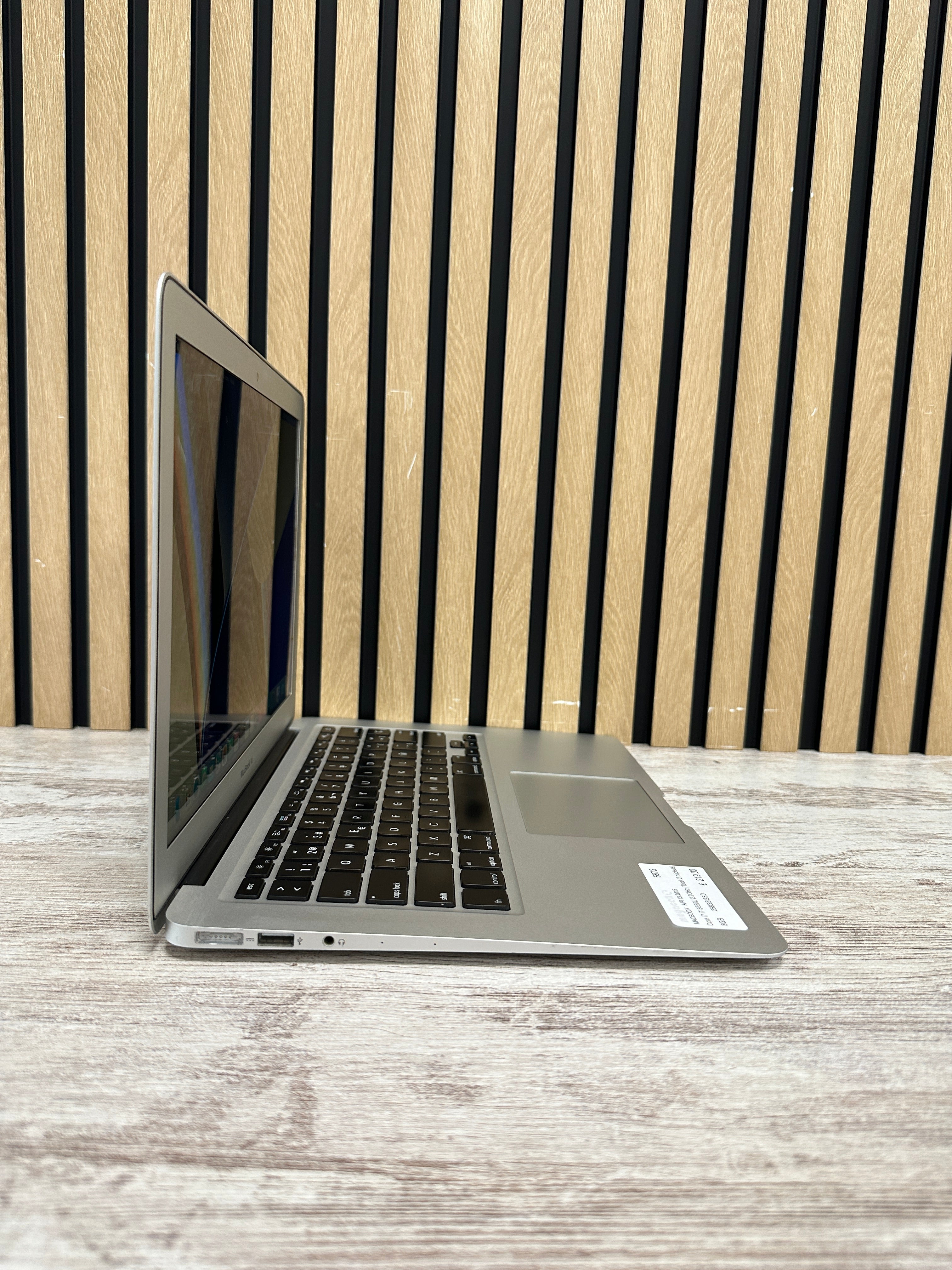 MacBook Air 13" 2015 i7 8gb 256gb SSD - Moyacell