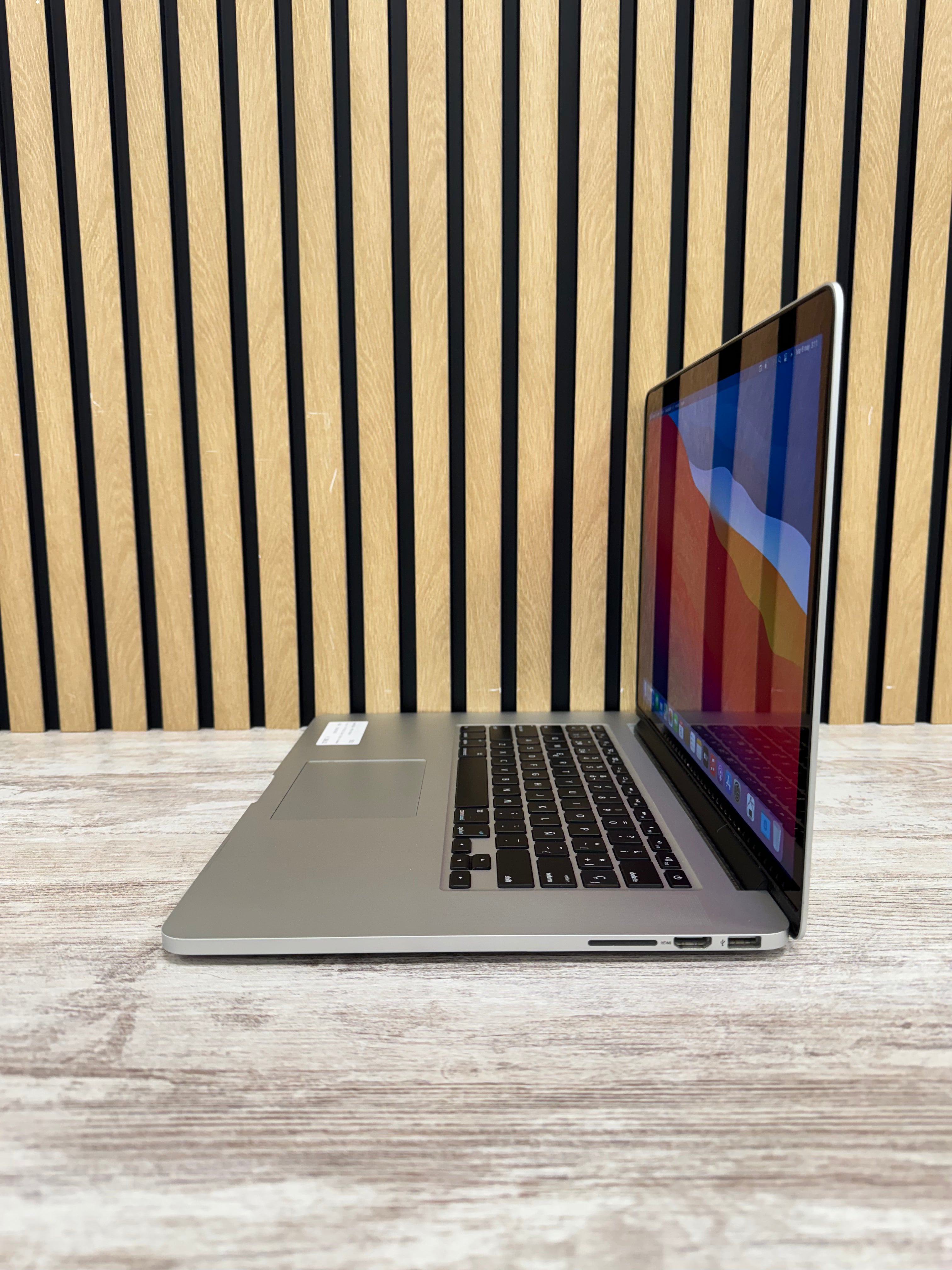 MacBook Pro 15" 2014 i7 16gb 500gb SSD