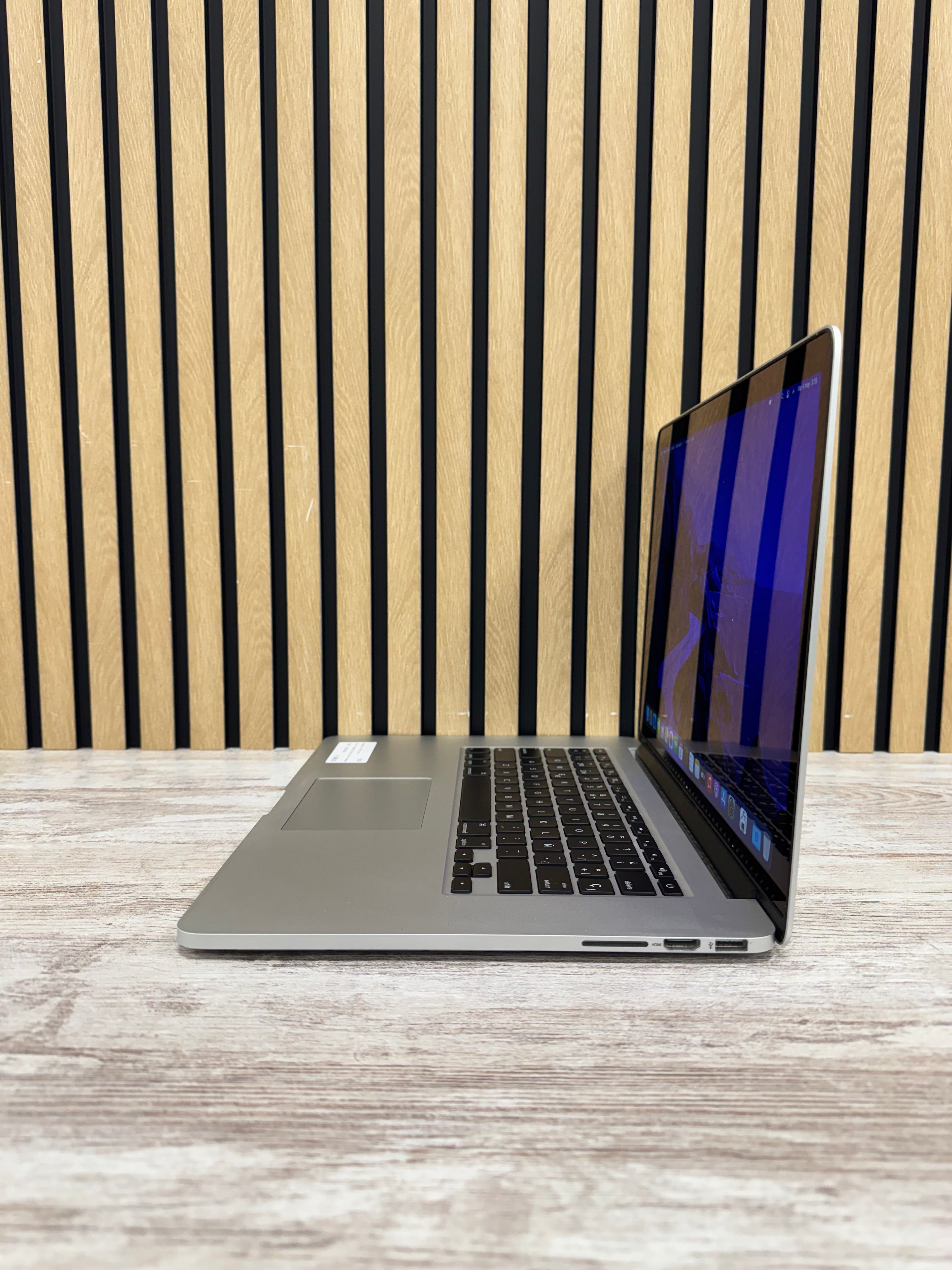 MacBook Pro 15" 2014 i7 16gb 500gb SSD