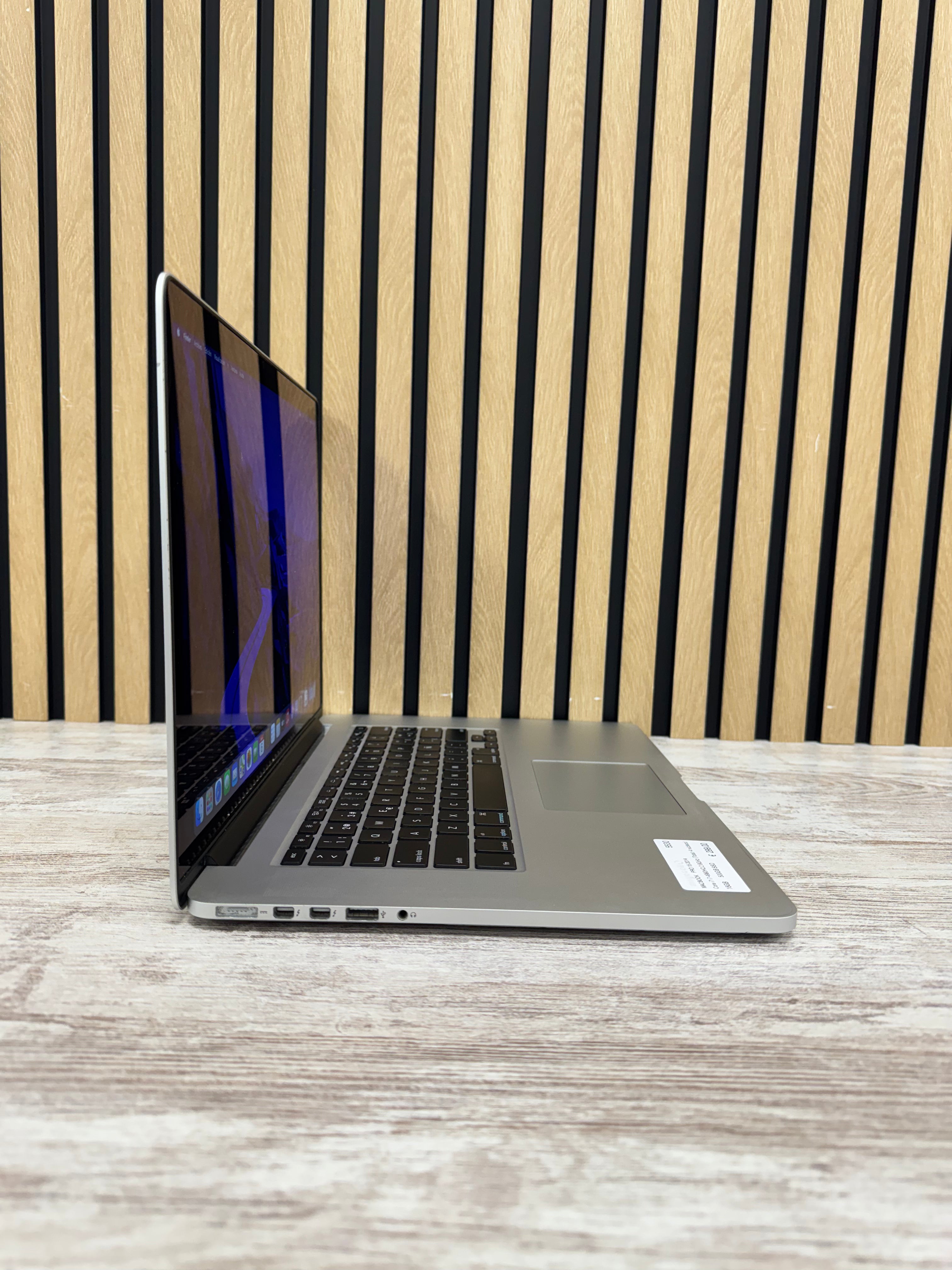 MacBook Pro 15" 2014 i7 16gb 500gb SSD