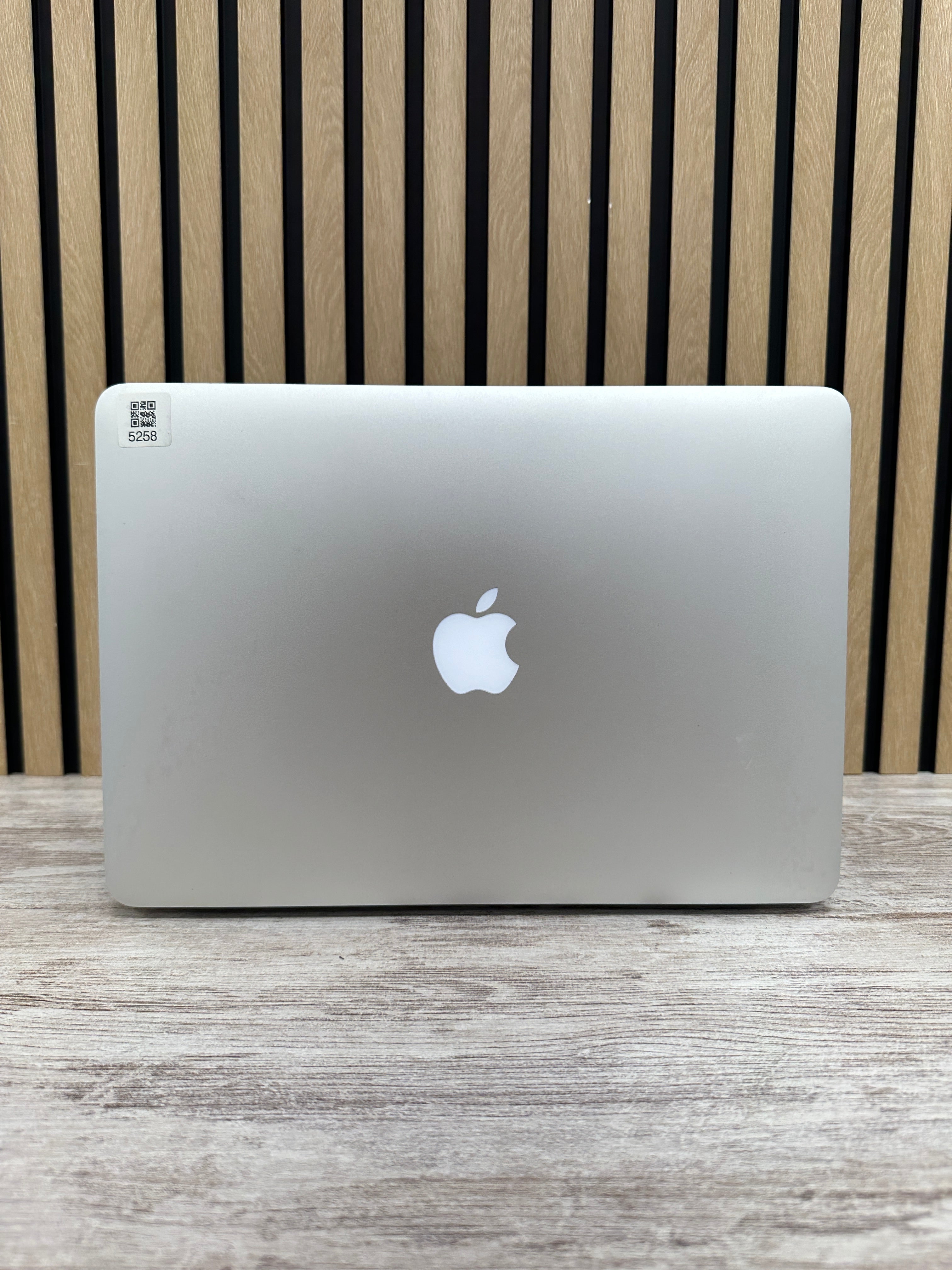 MacBook Air 13" 2017 i5 8gb 256gb SSD - Moyacell