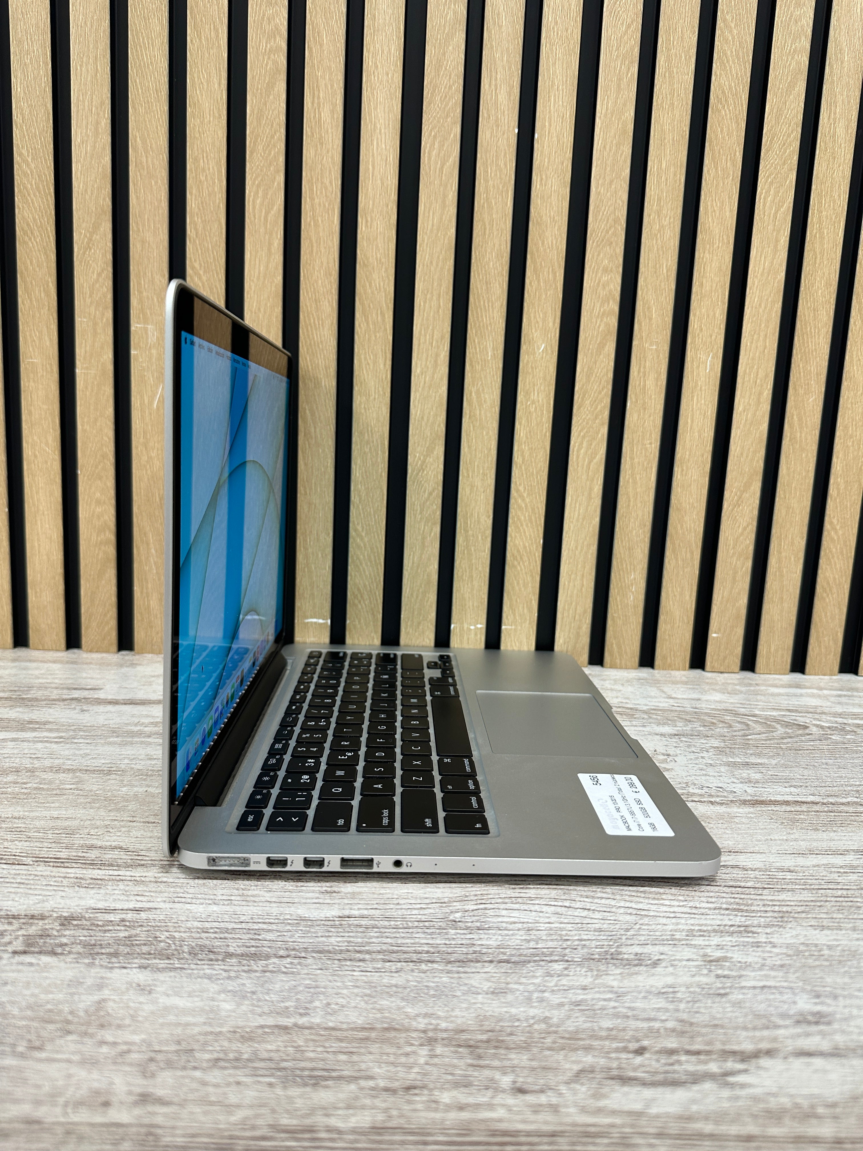 MacBook Pro 13" 2015 i7 16gb 500gb SSD