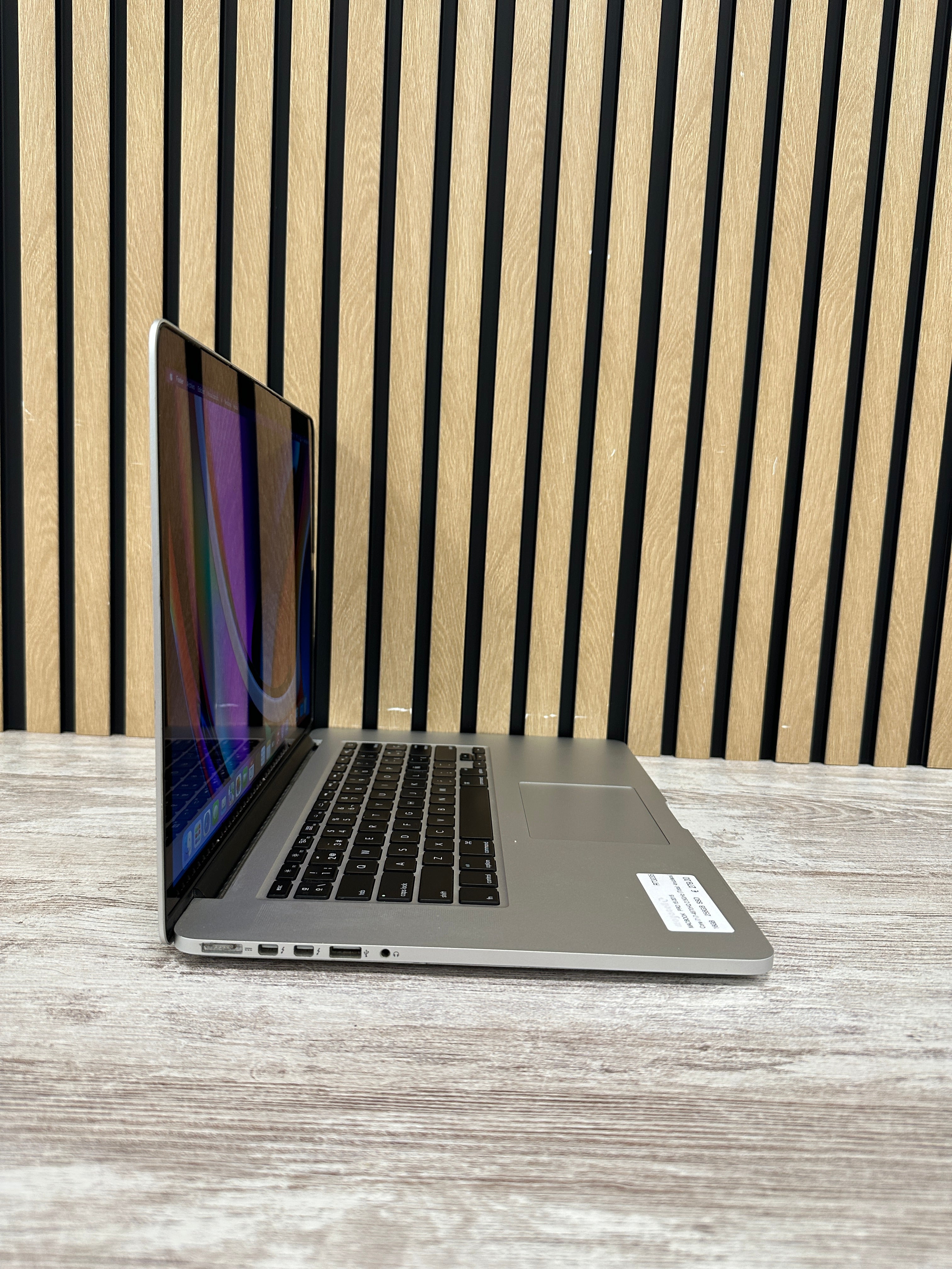 MacBook Pro 15" 2015 i7 16gb 256gb SSD
