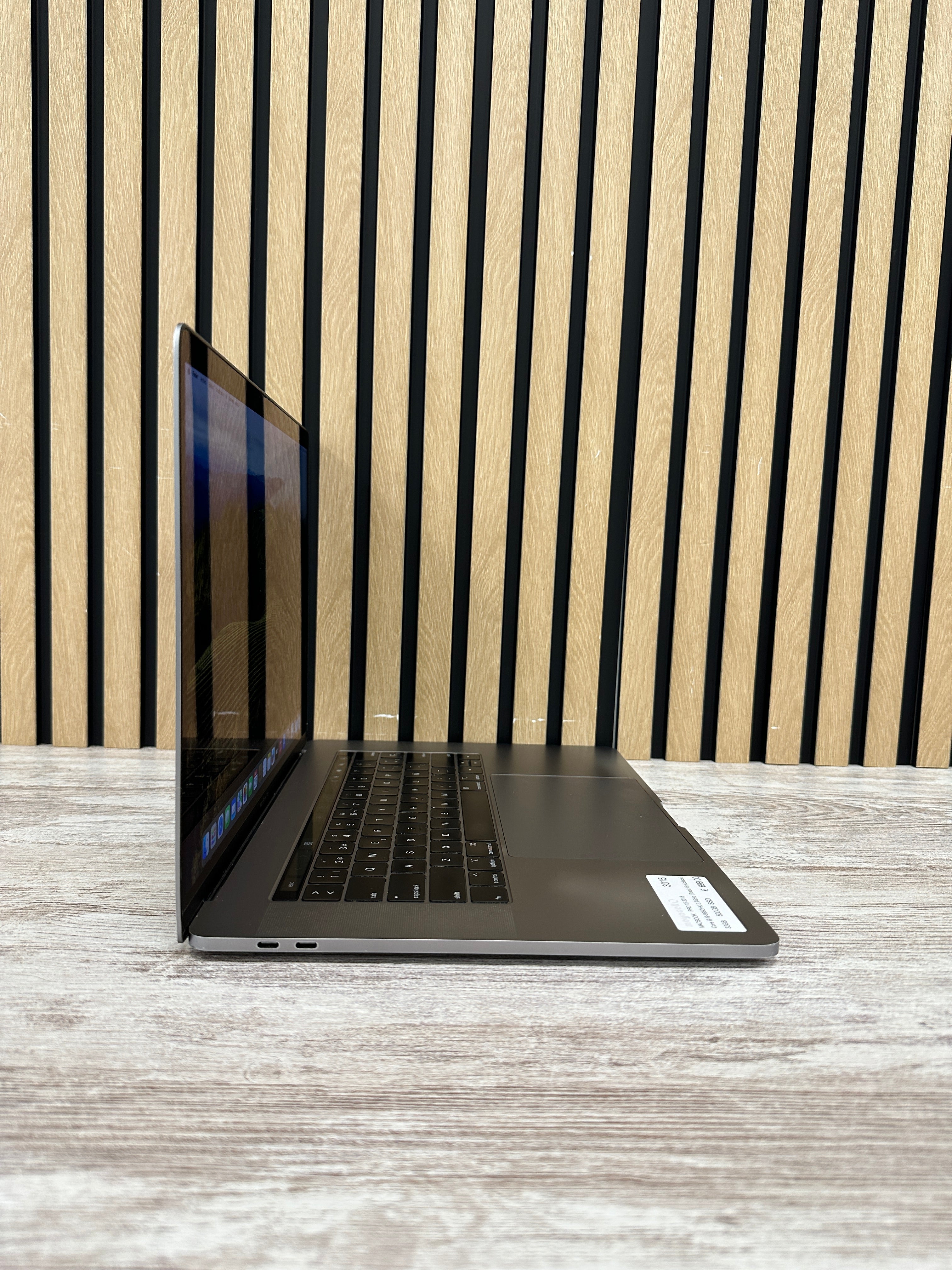 MacBook Pro 15" 2018 i9 32gb 500gb SSD - Moyacell