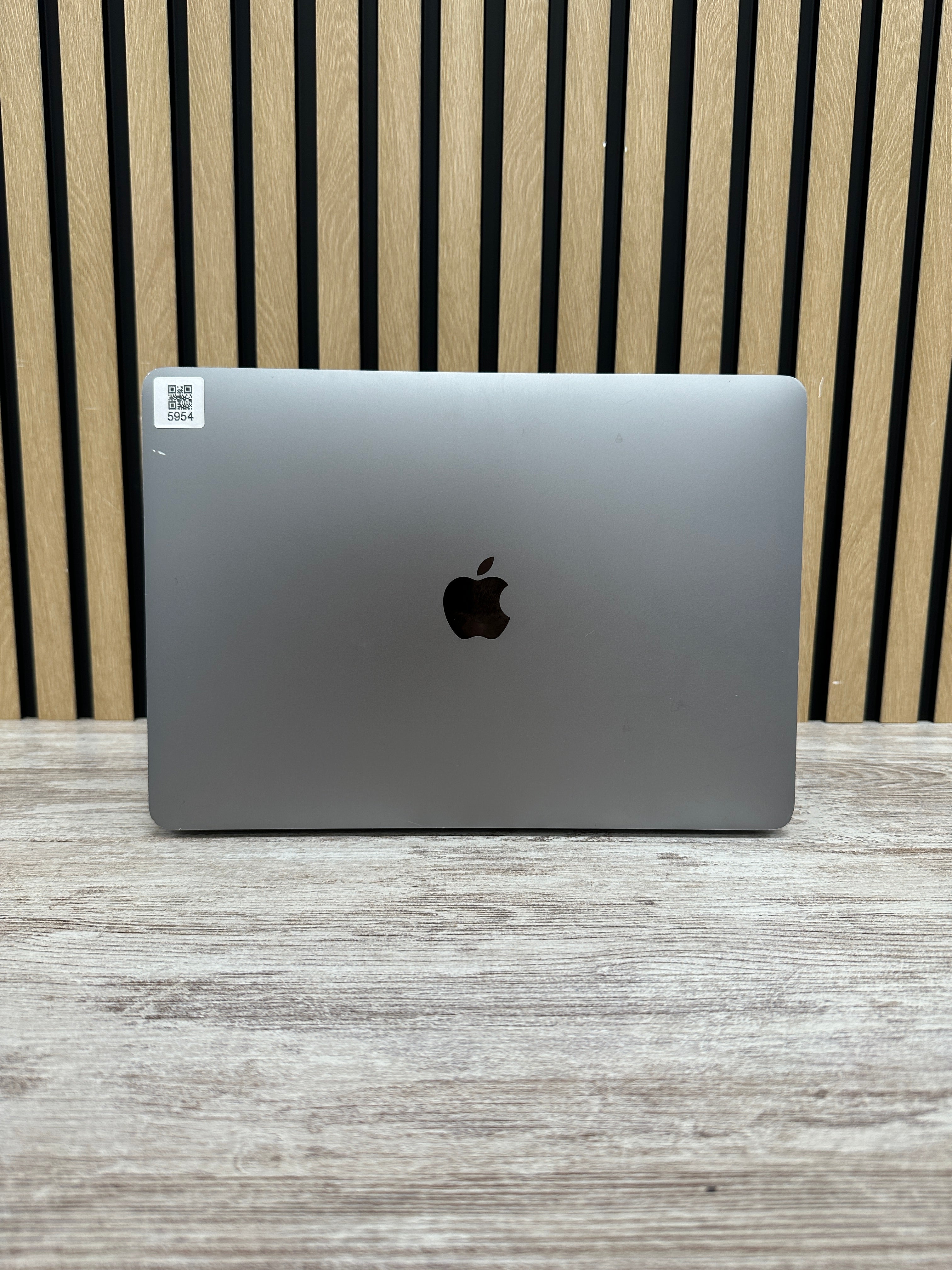 MacBook Pro 13" 2017 TB i5 16gb 256gb SSD