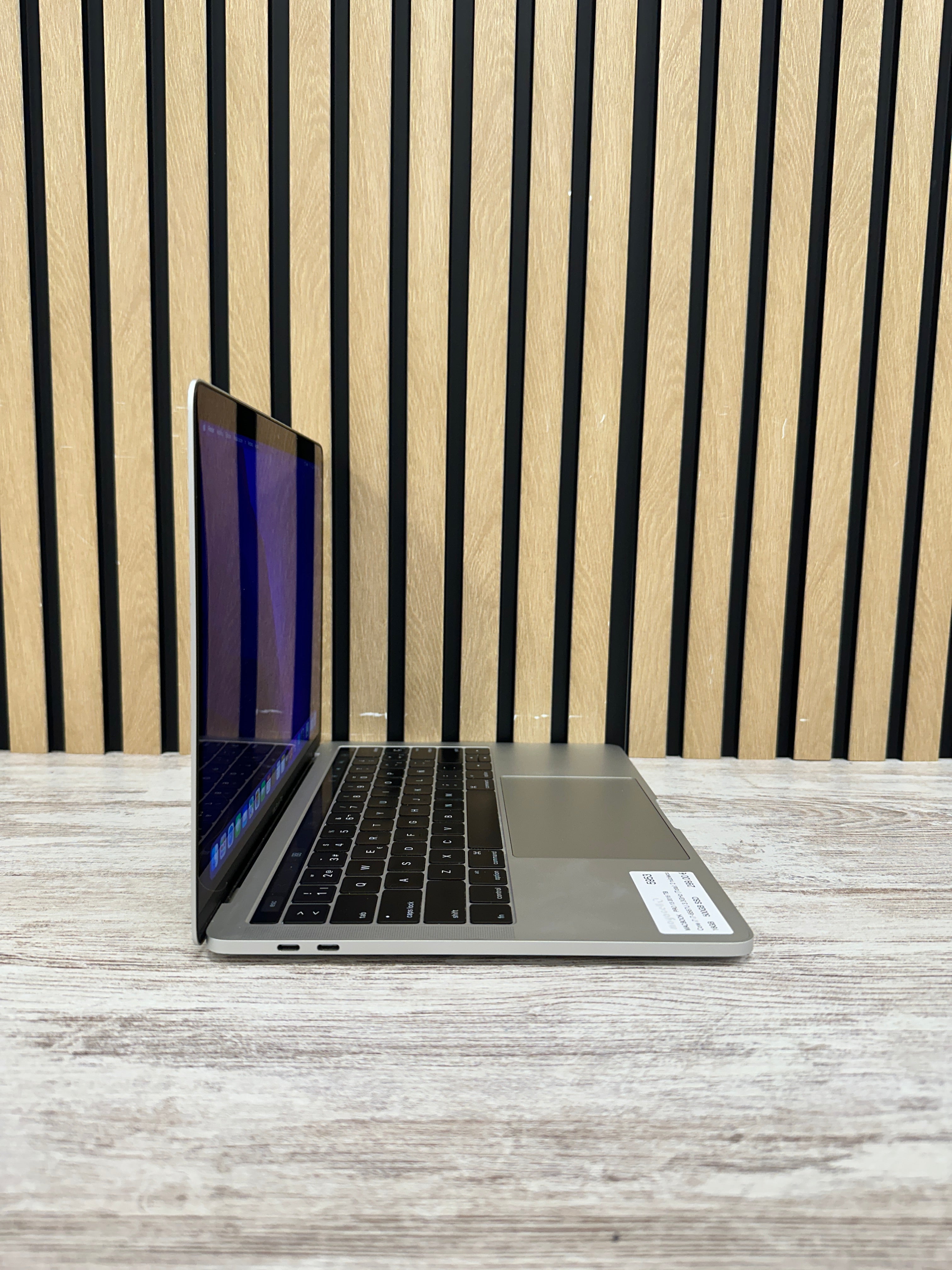 MacBook Pro 13" 2016 TB i7 16gb 500gb SSD