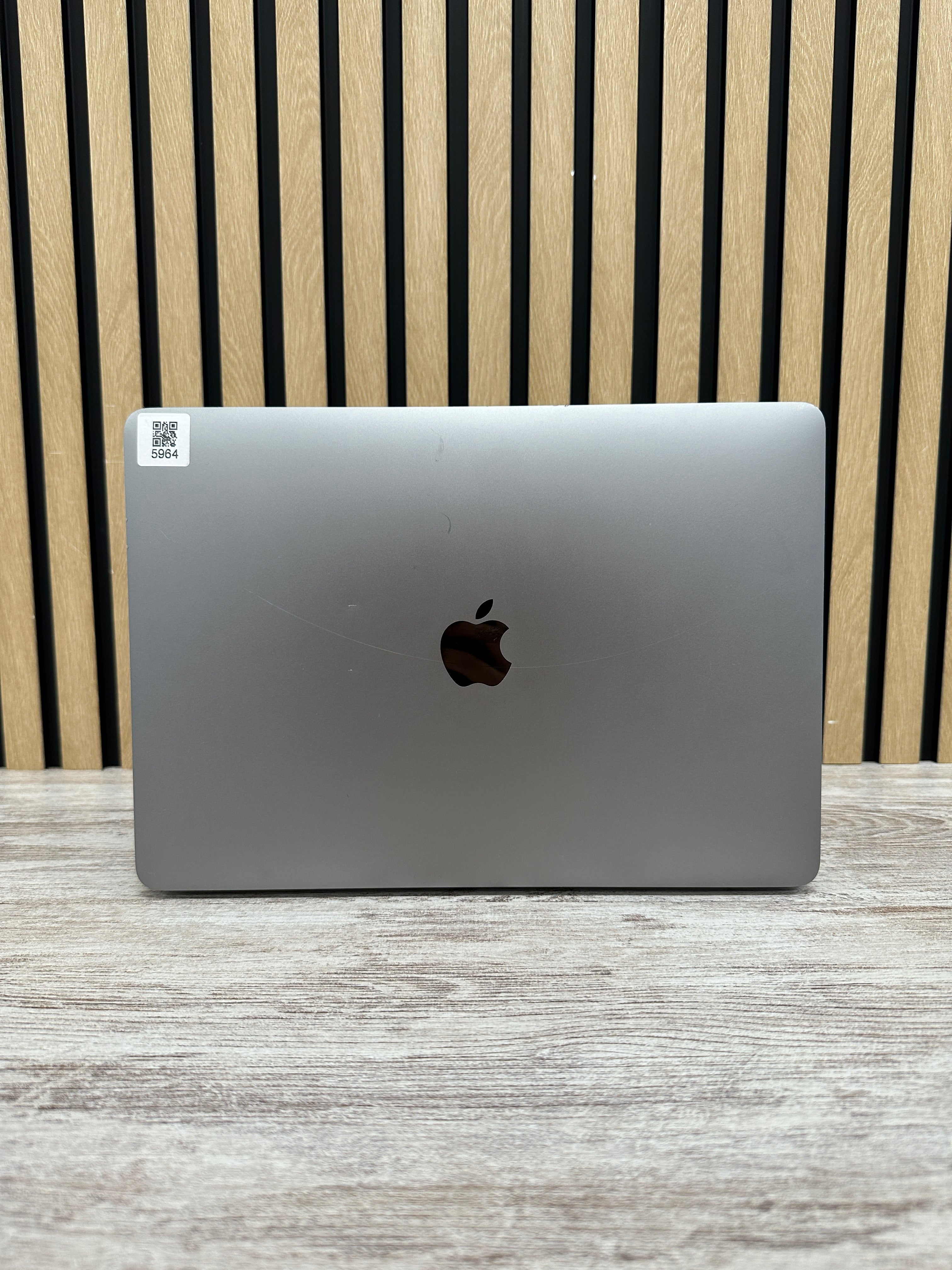 MacBook Pro 13" 2018 TB i7 16gb 500gb SSD