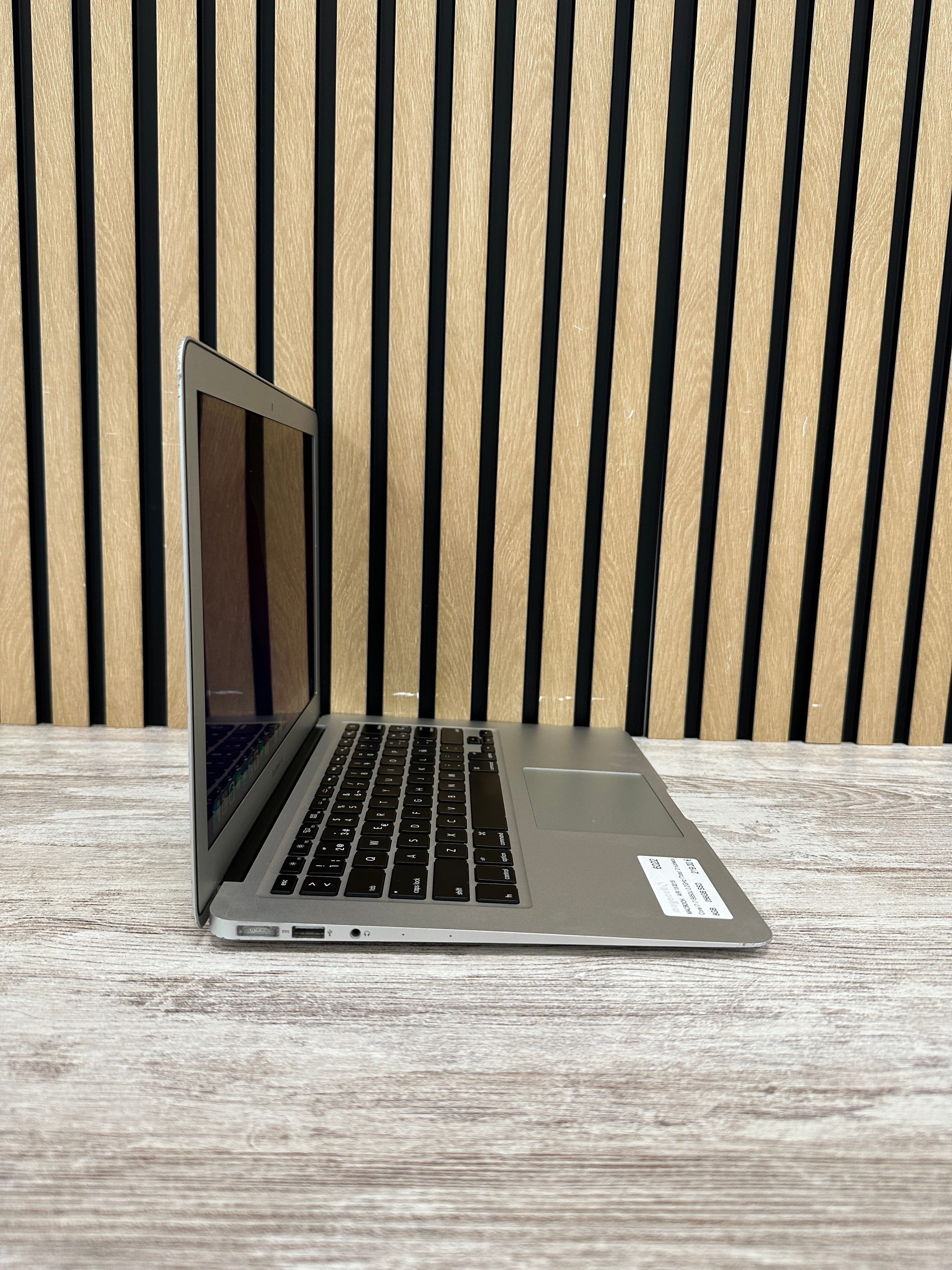 MacBook Air 13" 2015 i7 8gb 256gb SSD - Moyacell