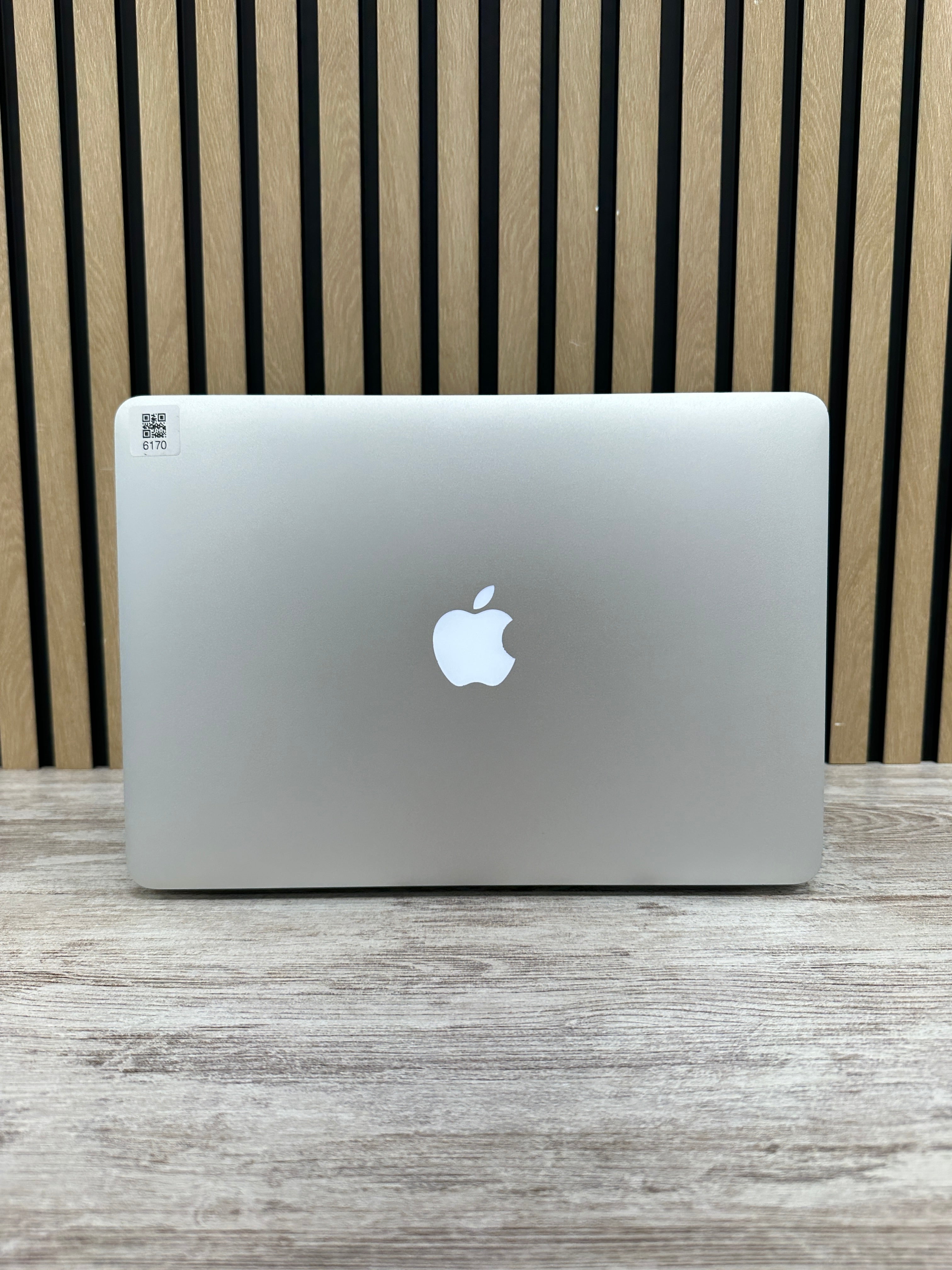 MacBook Air 13" 2013 i5 4gb 256gb SSD