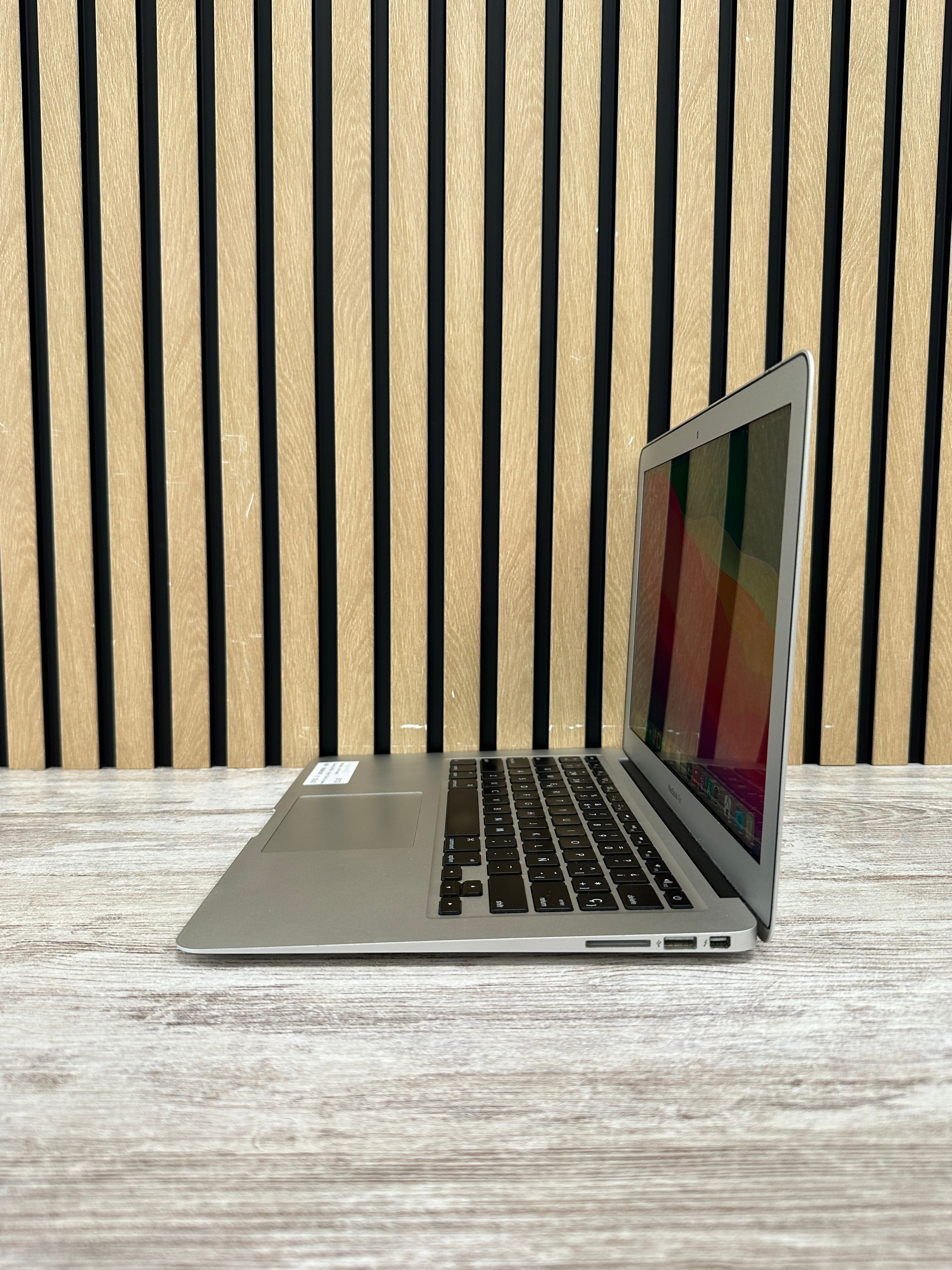 MacBook Air 13" 2013 i5 4gb 500gb SSD - Moyacell