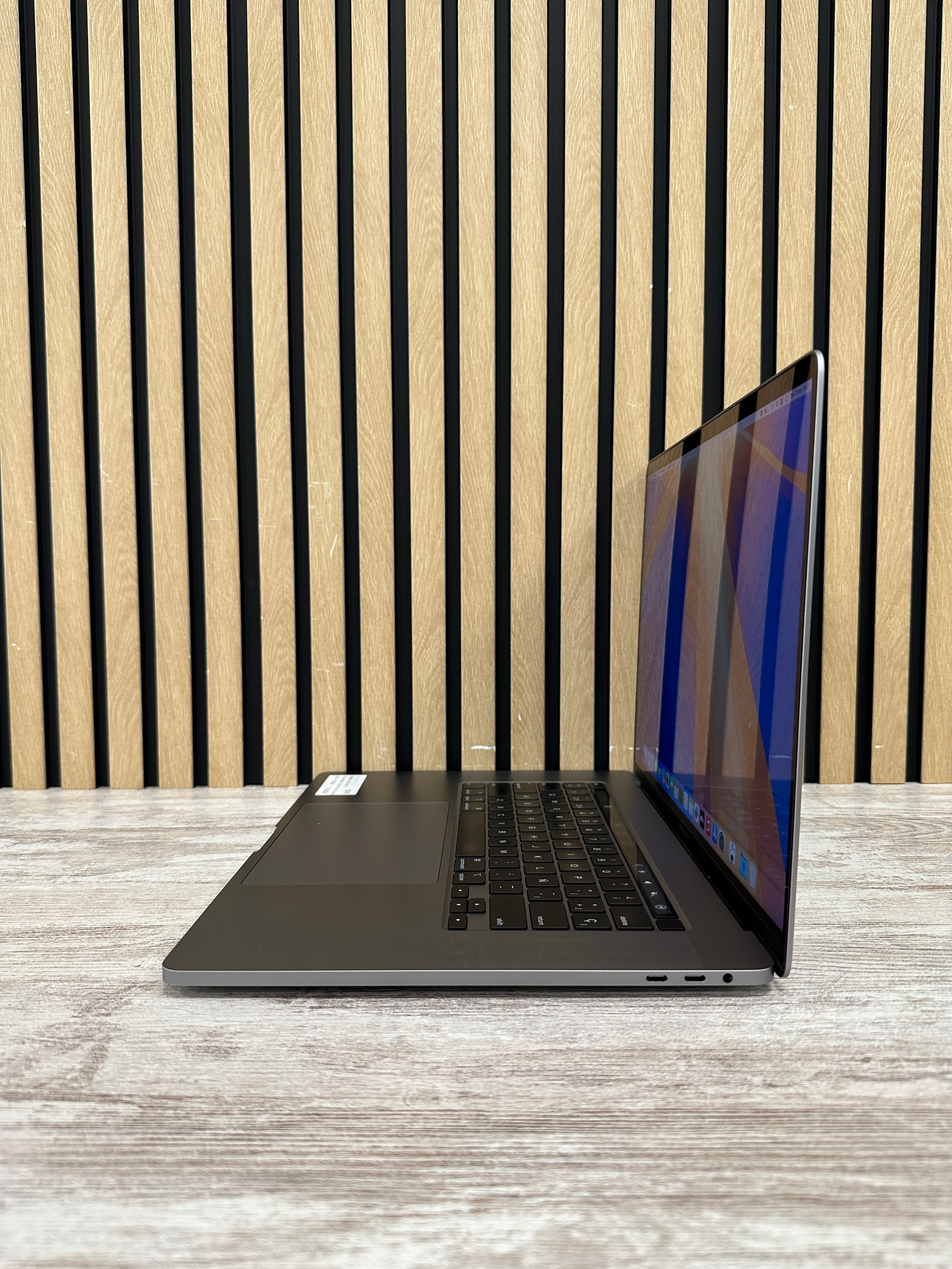 MacBook Pro 16" 2019 i9 32gb 1tb SSD