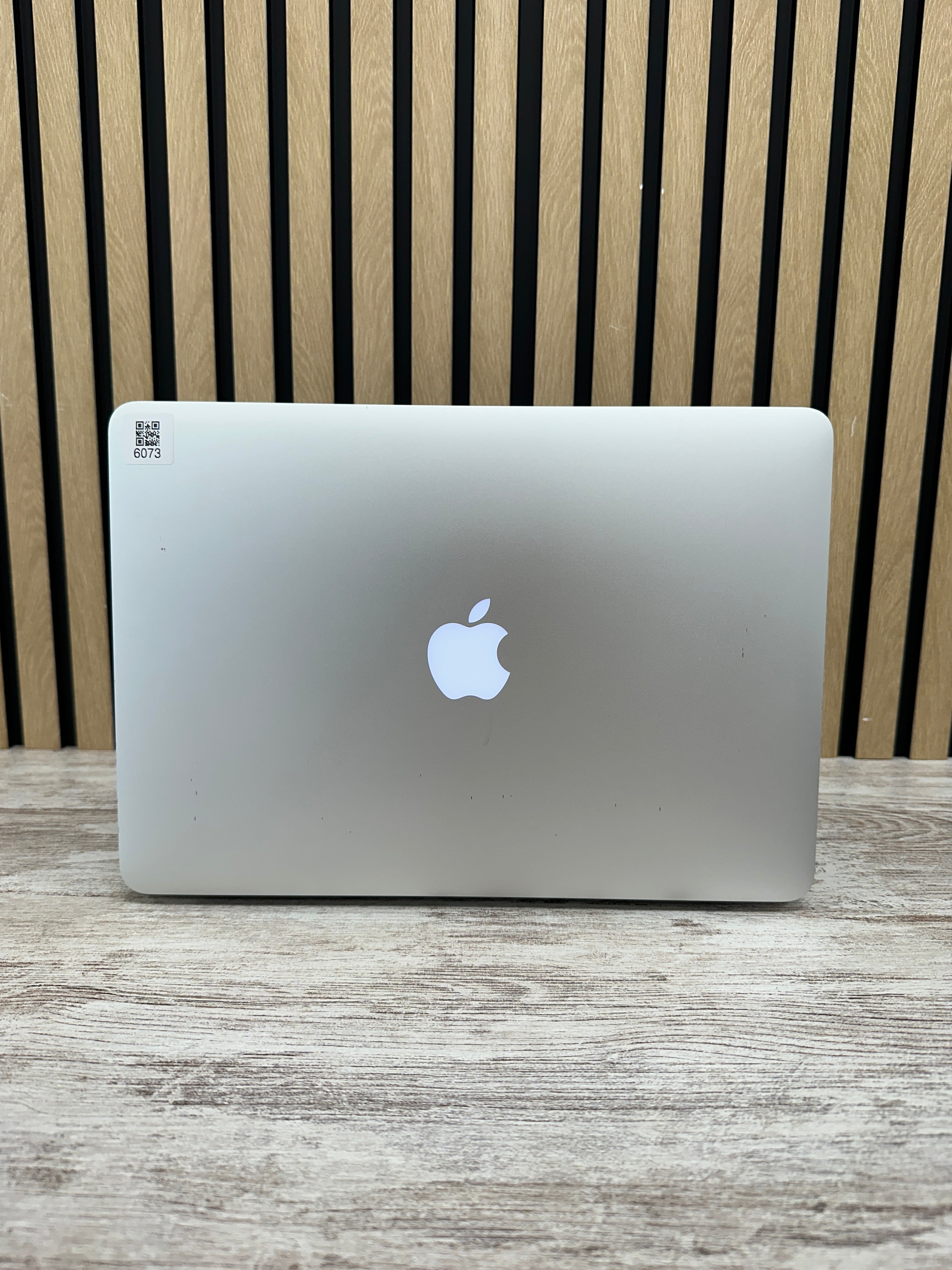 MacBook Air 13" 2017 i5 8gb 128gb SSD