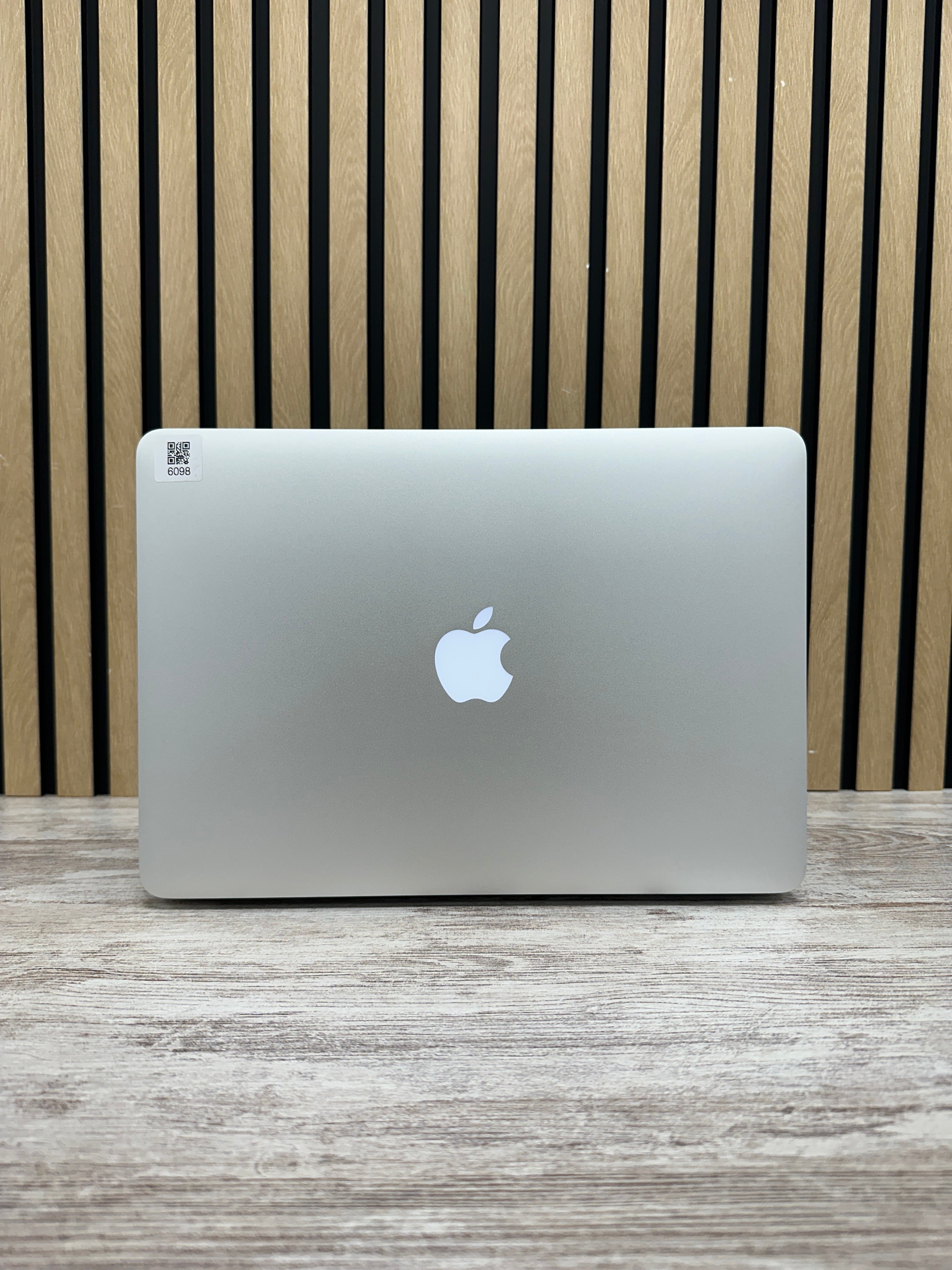 MacBook Air 13" 2015 i5 4gb 128gb SSD