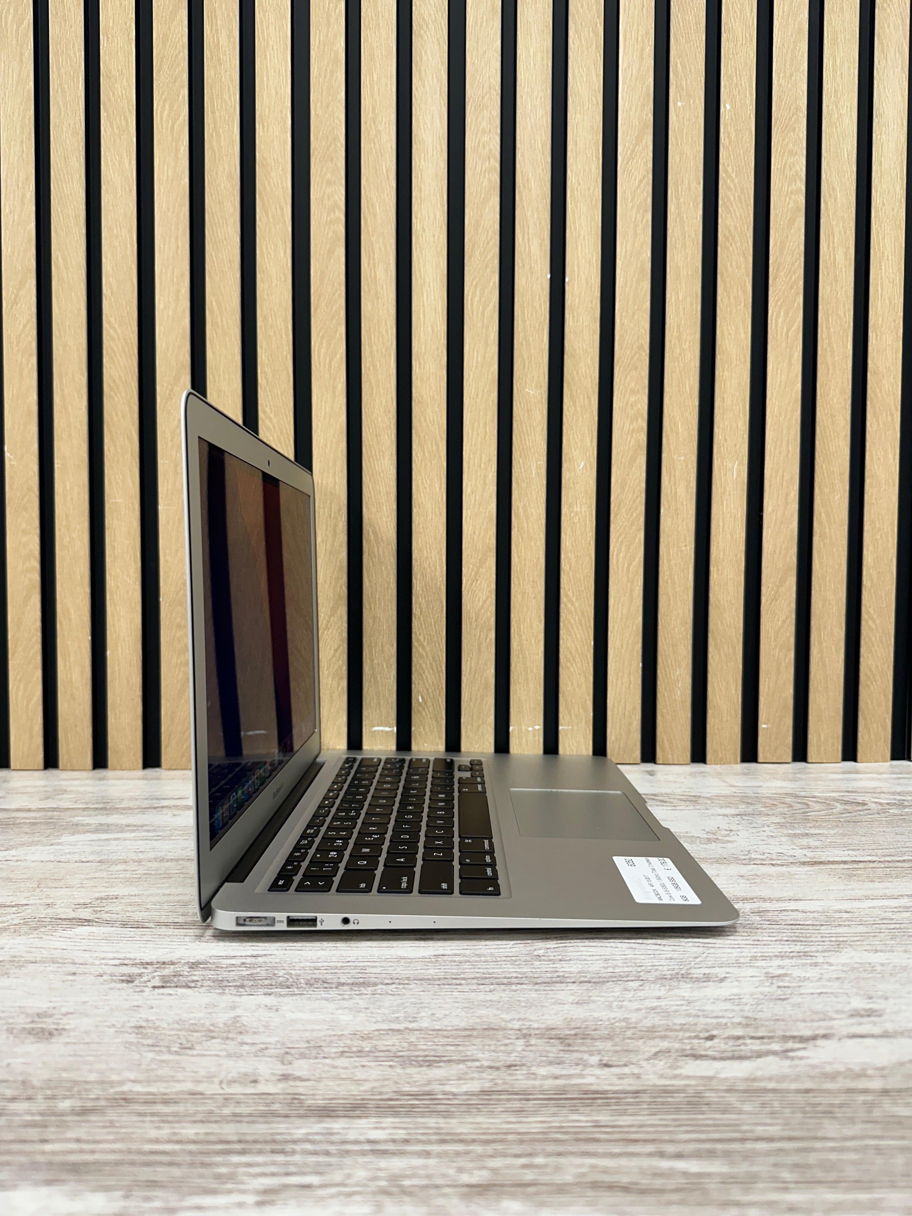 MacBook Air 13" 2017 i5 8gb 128gb SSD