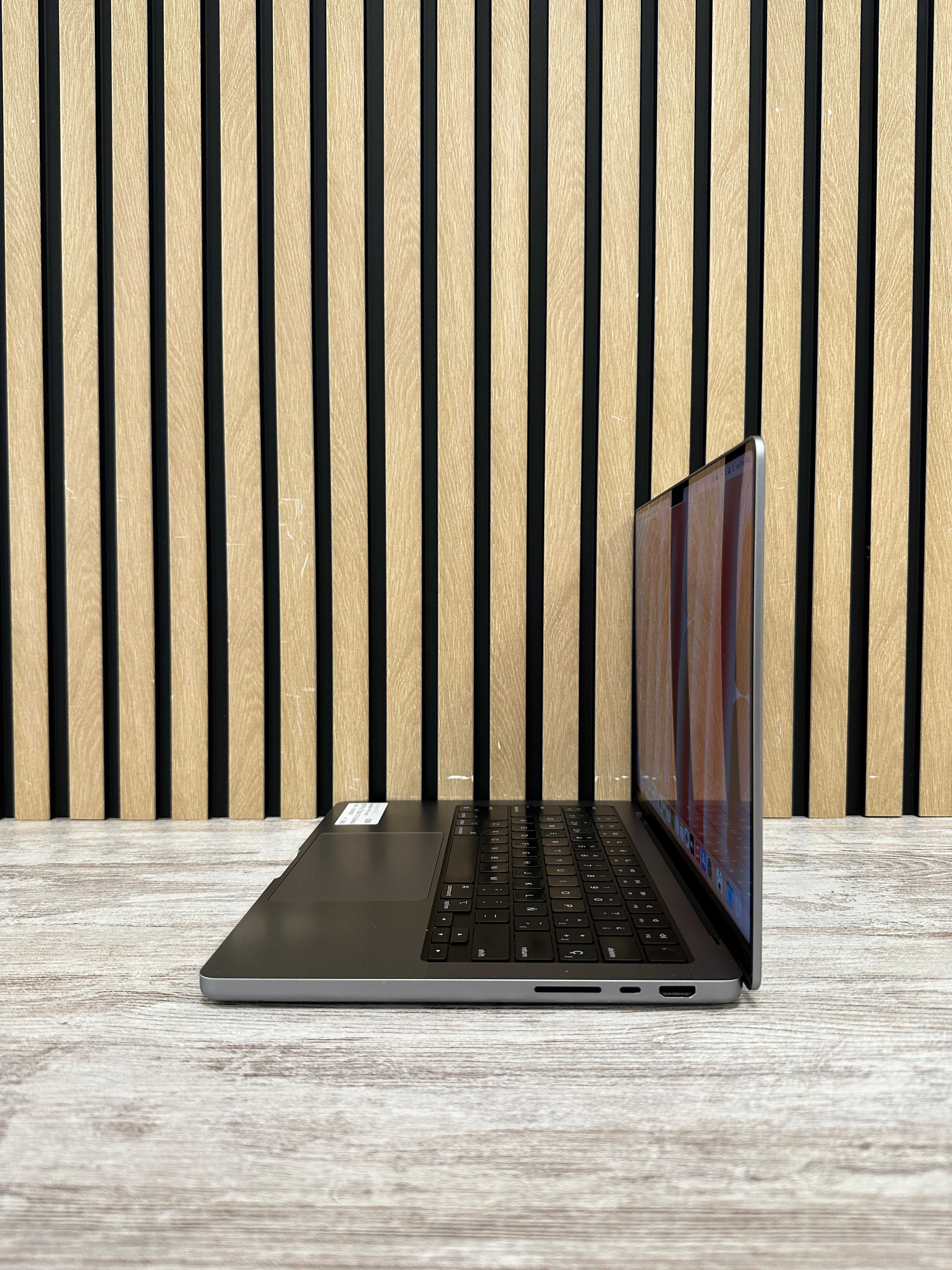 MacBook Pro 14" 2023 M2 PRO 16gb 512gb SSD