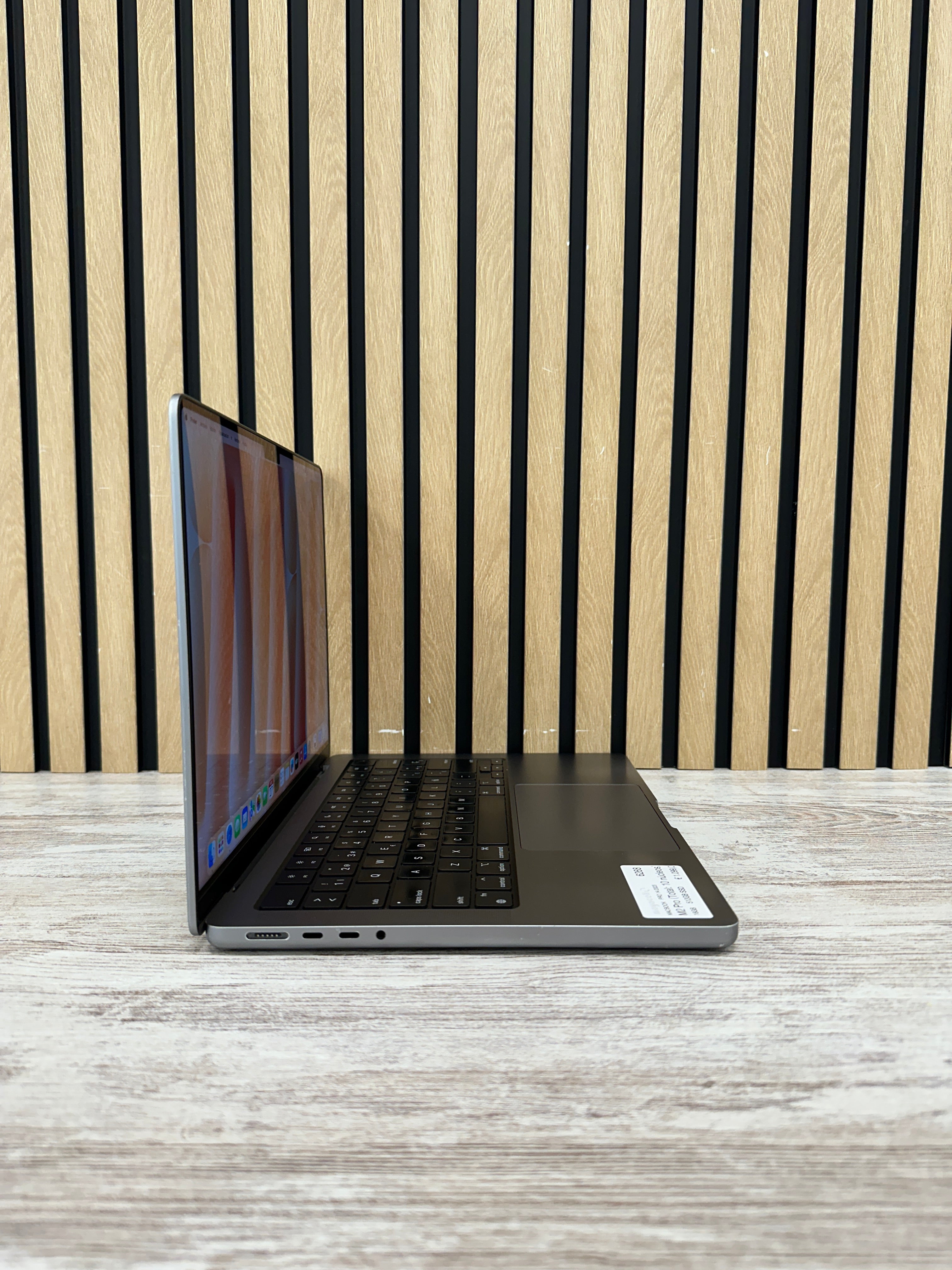 MacBook Pro 14" 2023 M2 PRO 16gb 512gb SSD