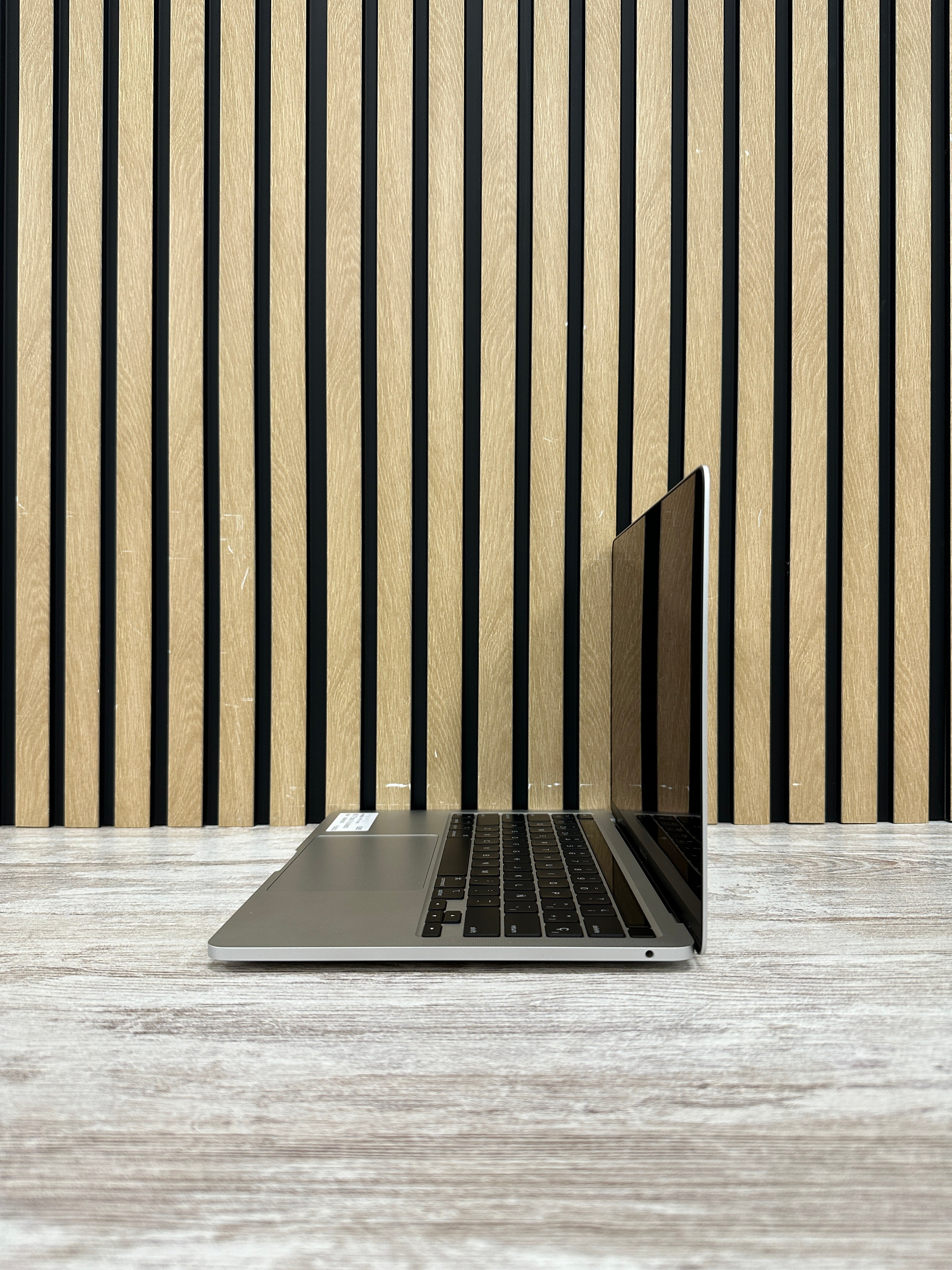 MacBook Pro 13" 2022 M2 8gb 256gb SSD