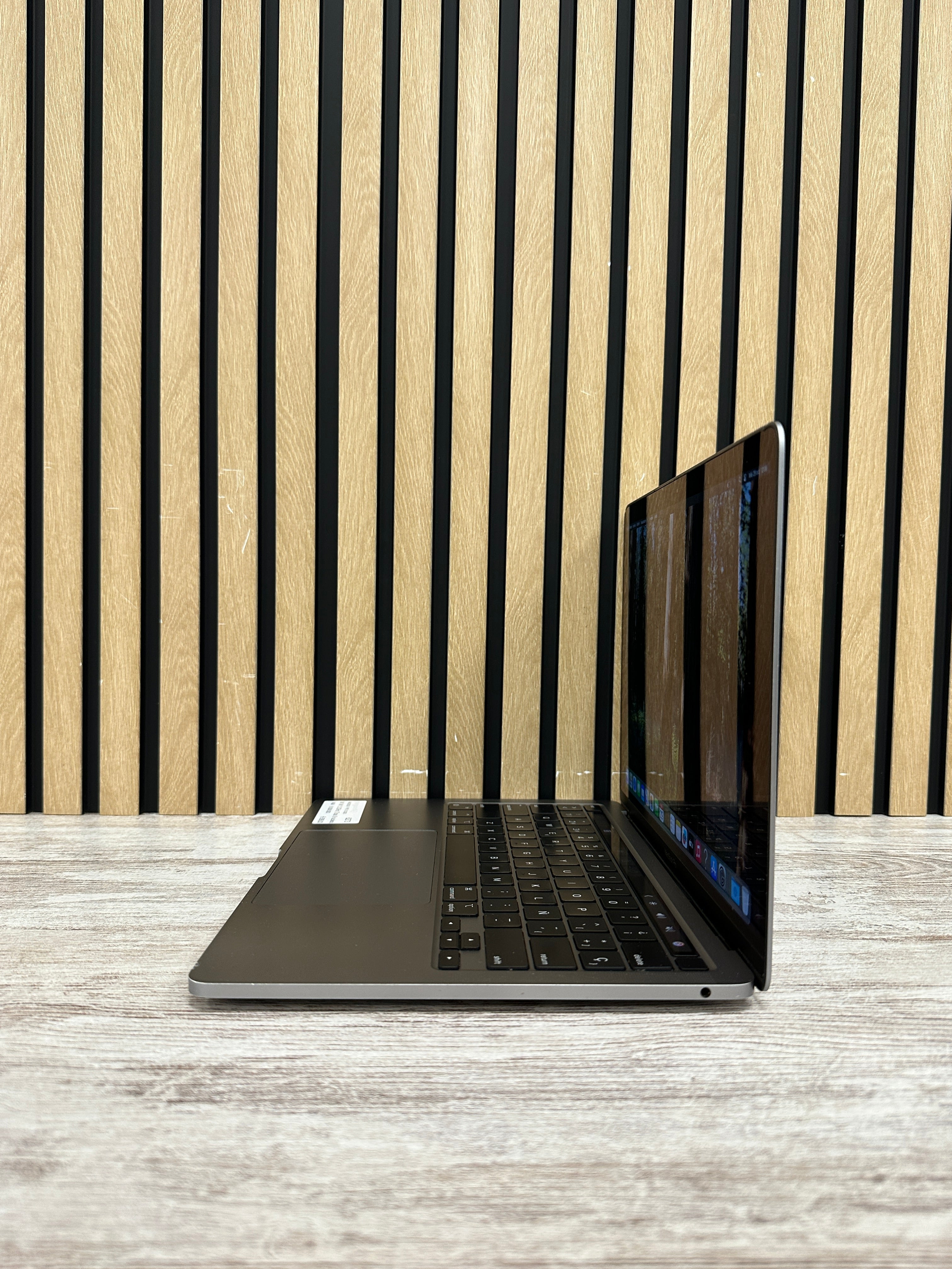 MacBook Pro 13" 2020 M1 16gb 512gb SSD