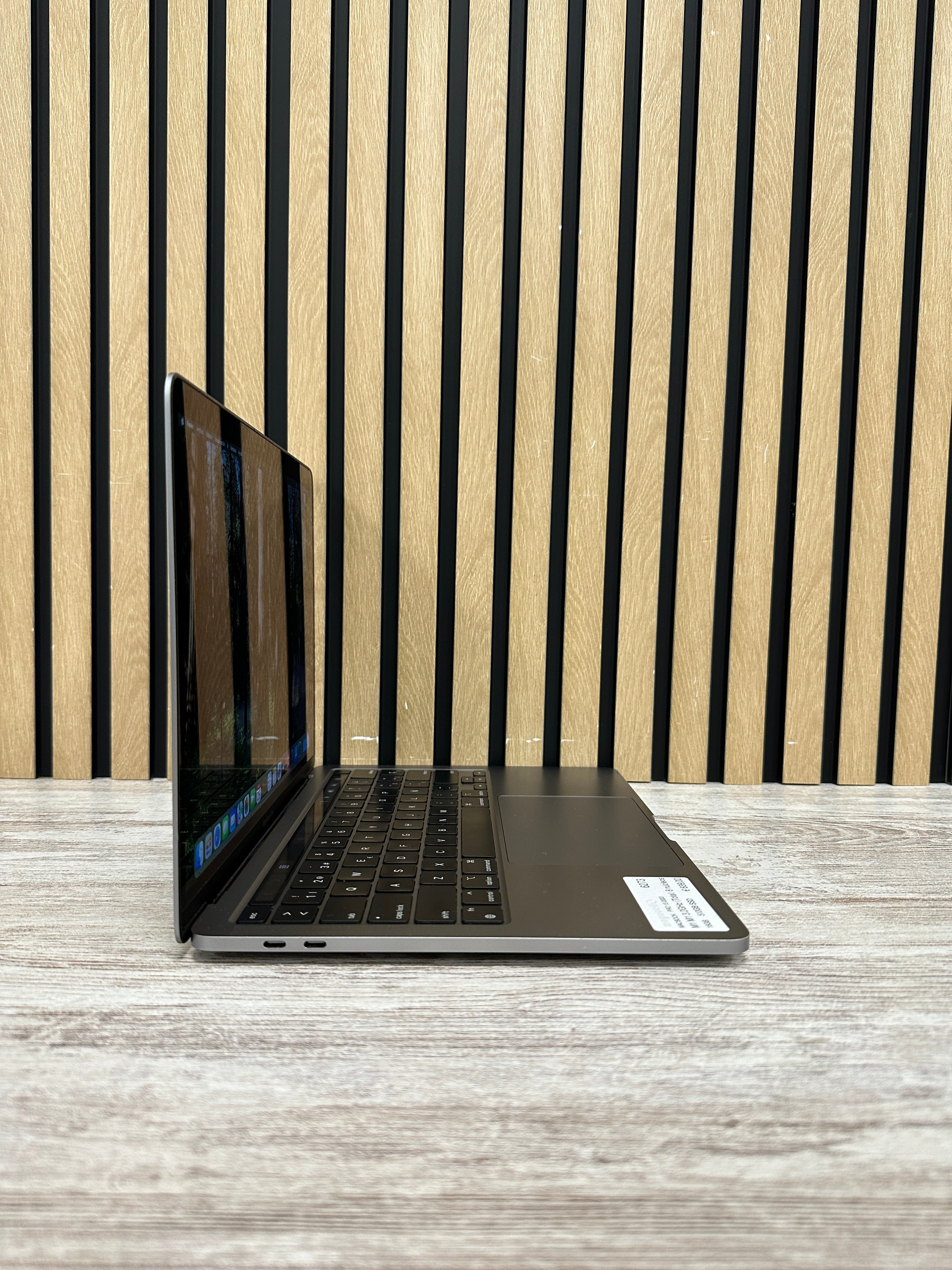 MacBook Pro 13" 2020 M1 16gb 512gb SSD