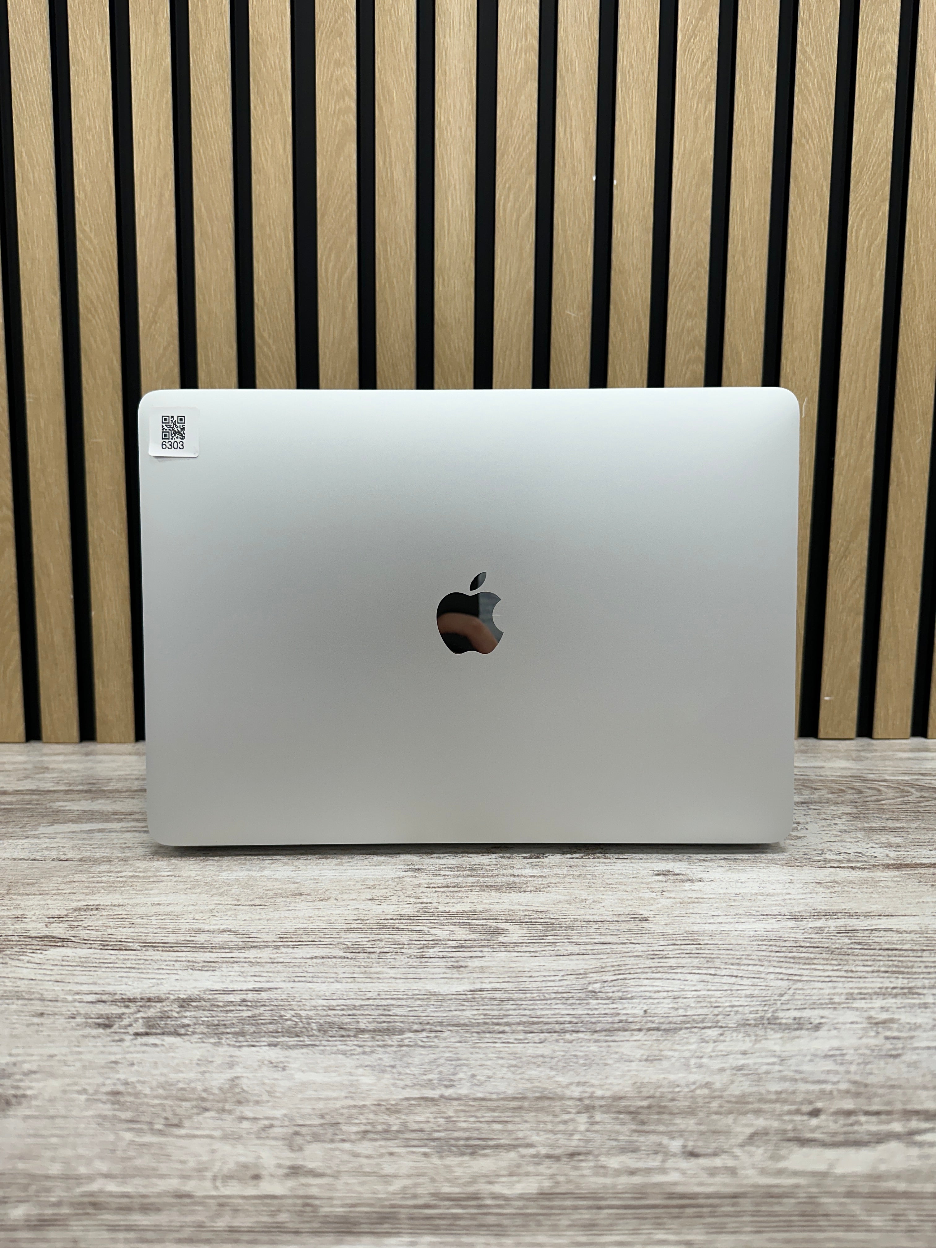 MacBook Air 13" 2020 M1 8gb 256gb SSD