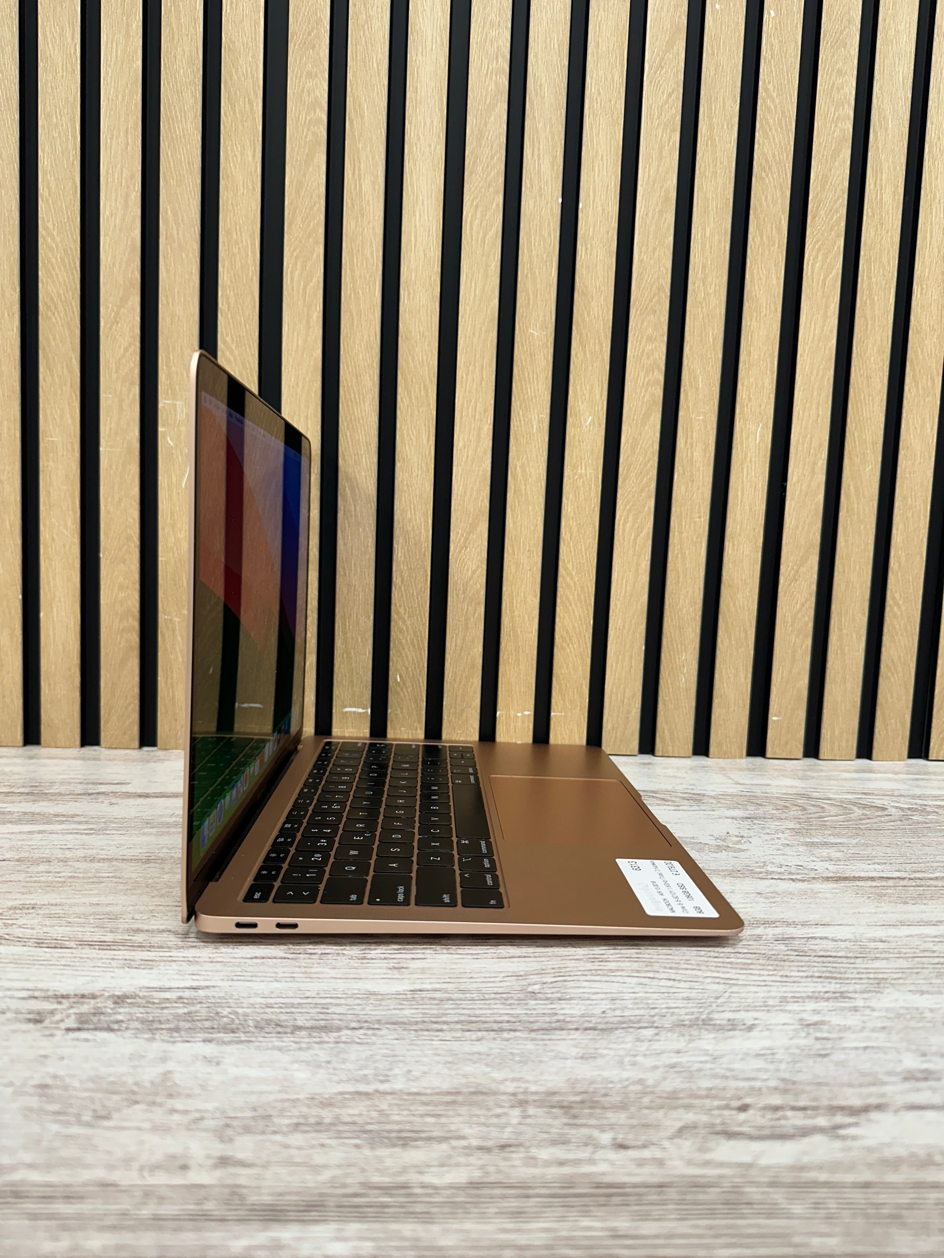 MacBook Air 13" 2019 i5 8gb 128gb SSD