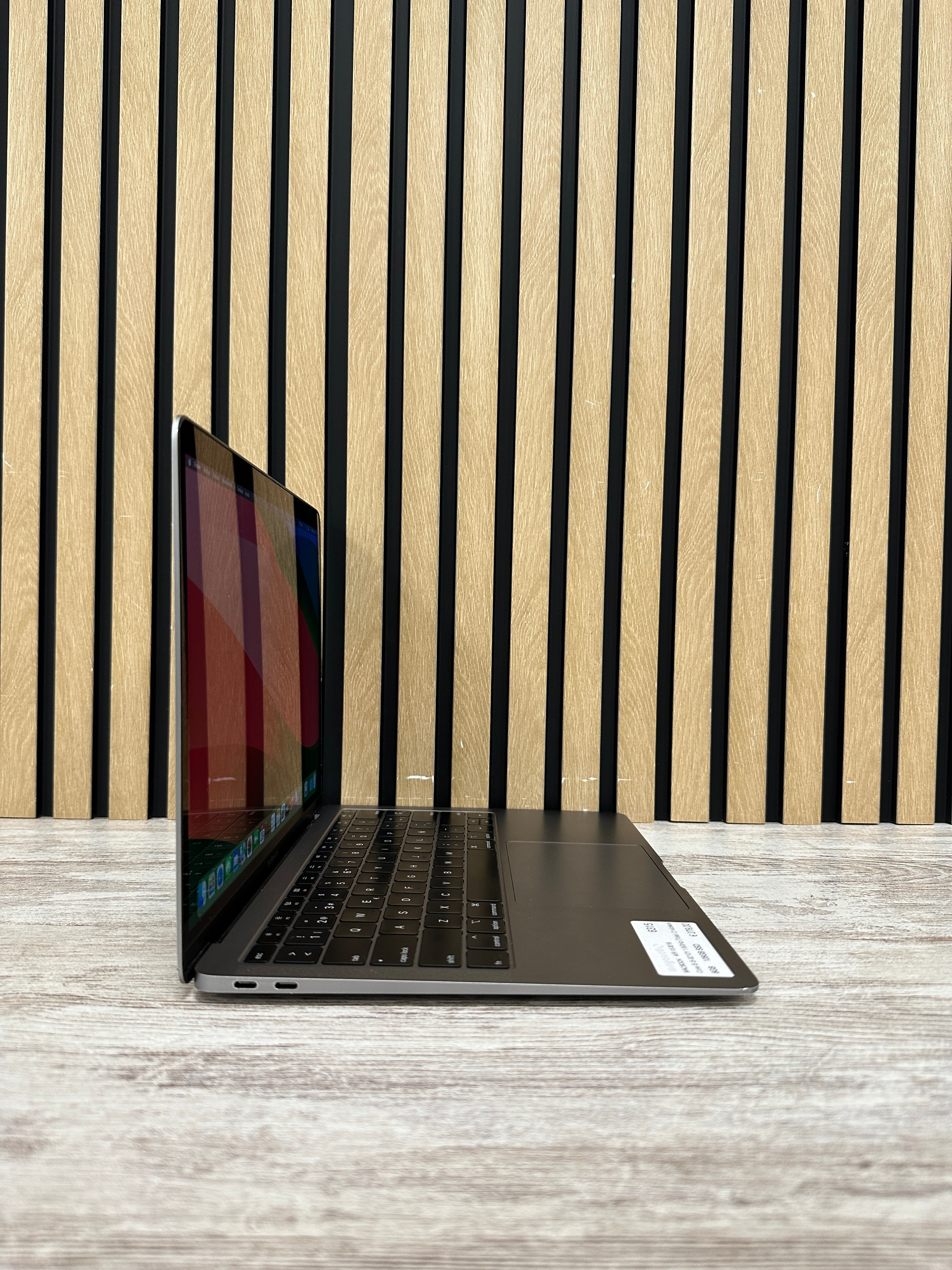 MacBook Air 13" 2019 i5 8gb 128gb SSD