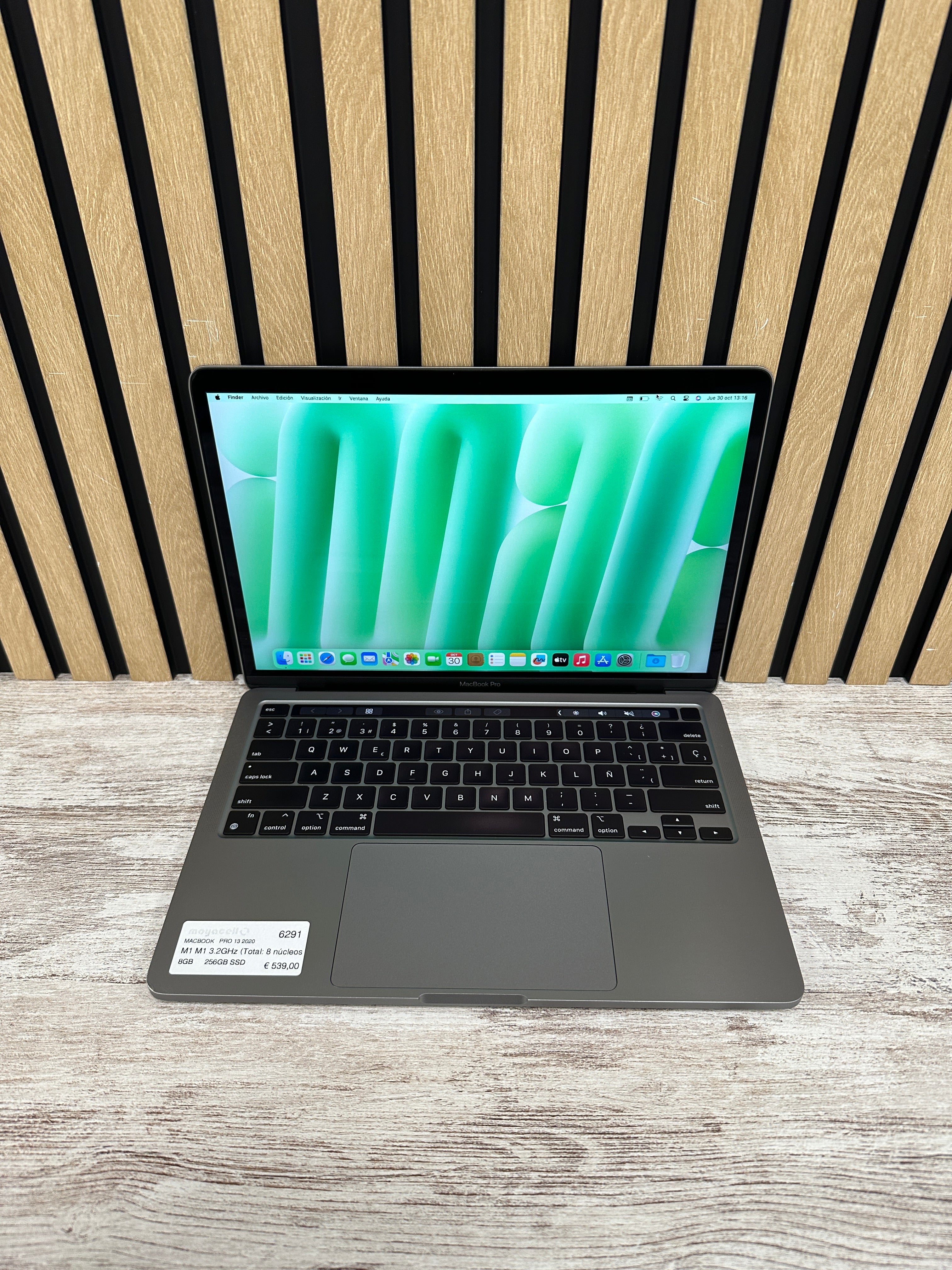 MacBook Pro 13" 2020 M1 8gb 256gb SSD