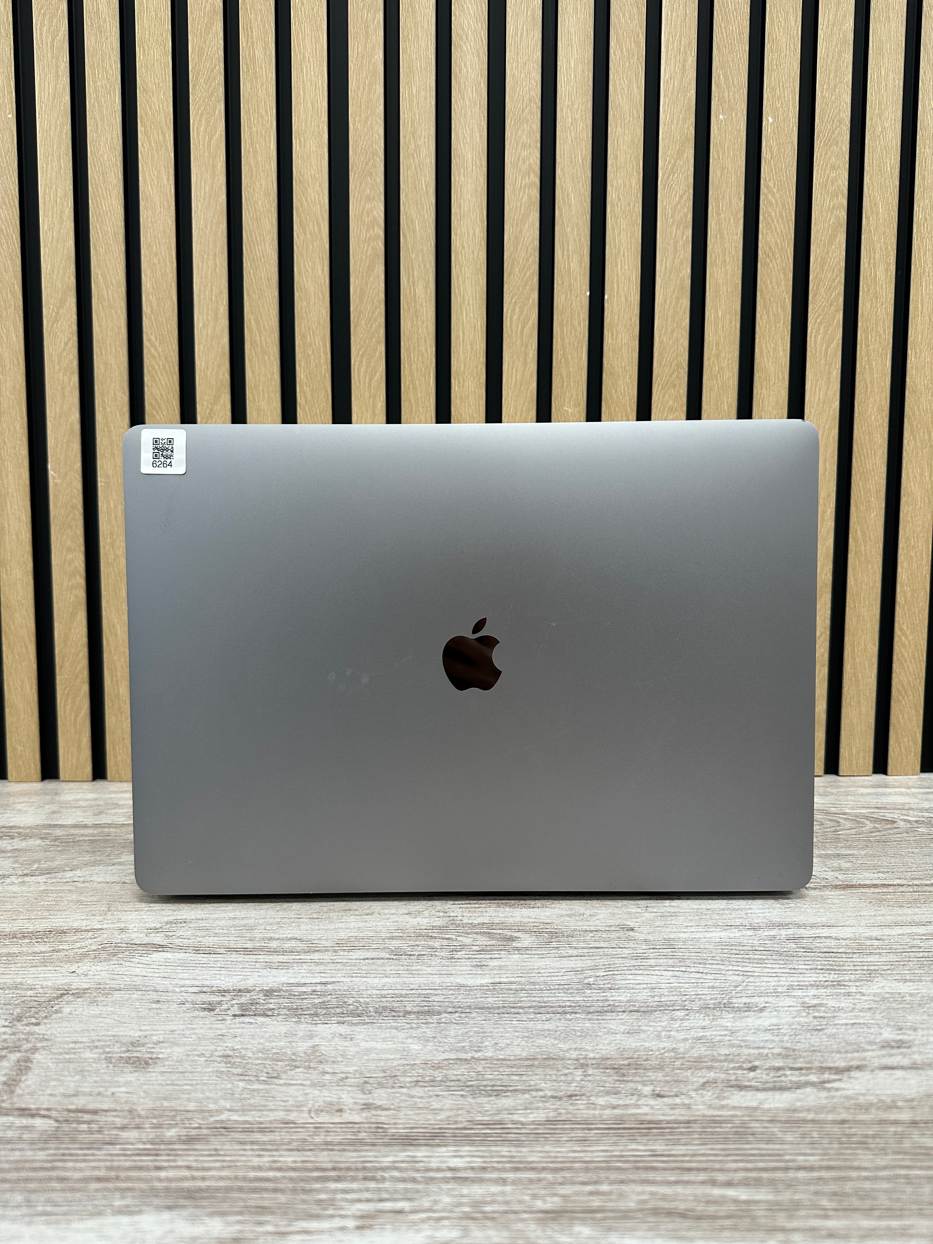 MacBook Pro 16" 2019 i7 32gb 512gb SSD