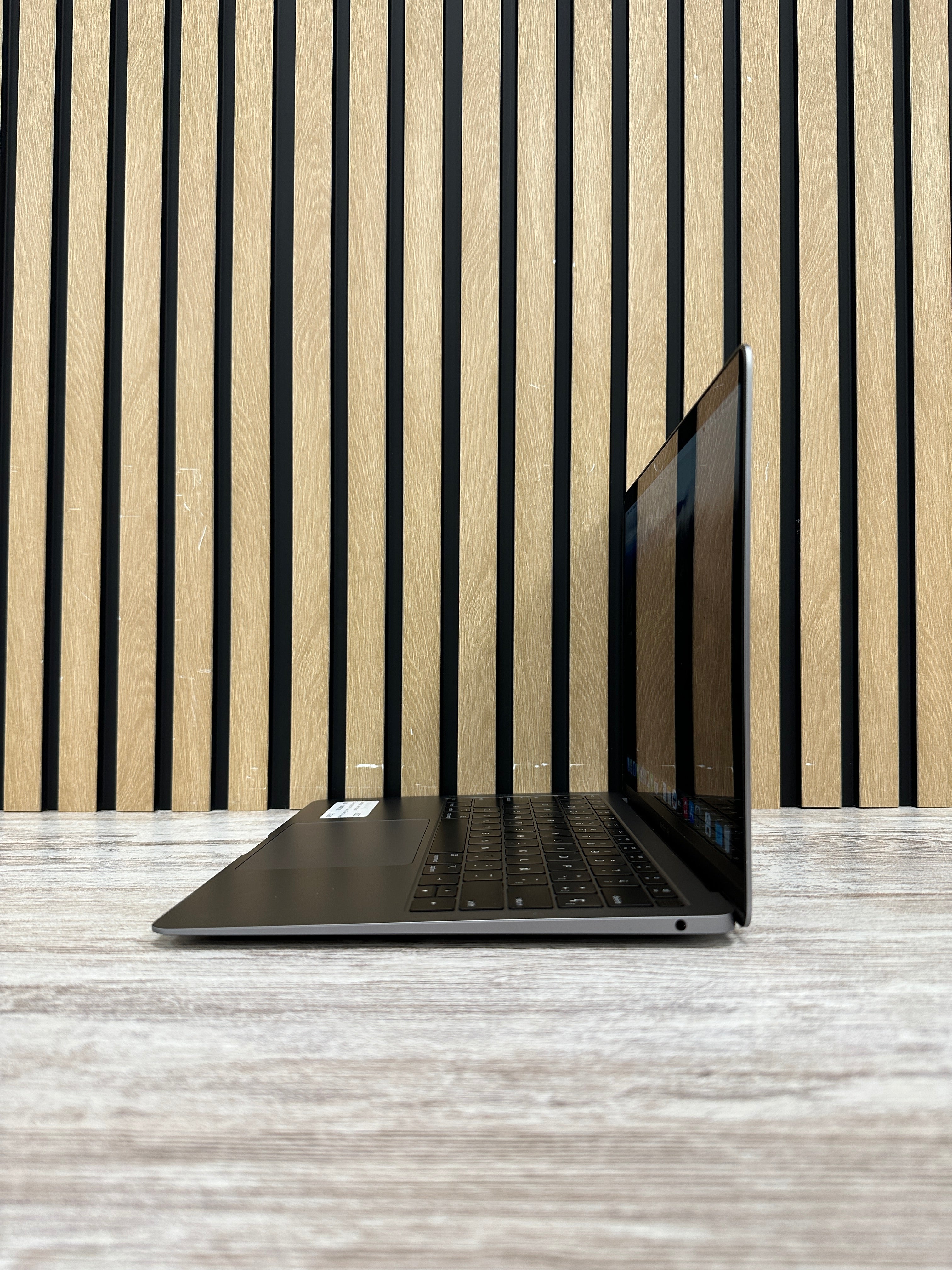 MacBook Air 13" 2019 i5 8gb 128gb SSD