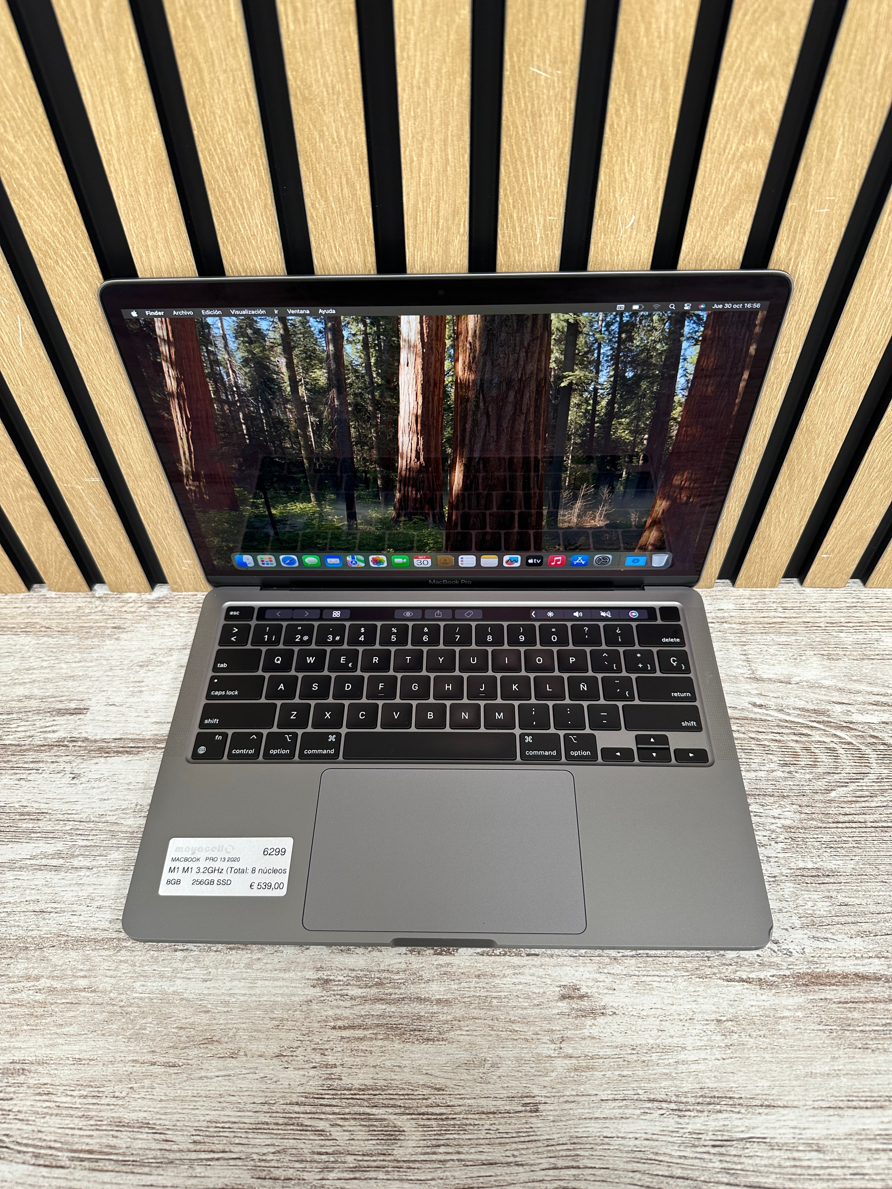 MacBook Pro 13" 2020 M1 8gb 256gb SSD