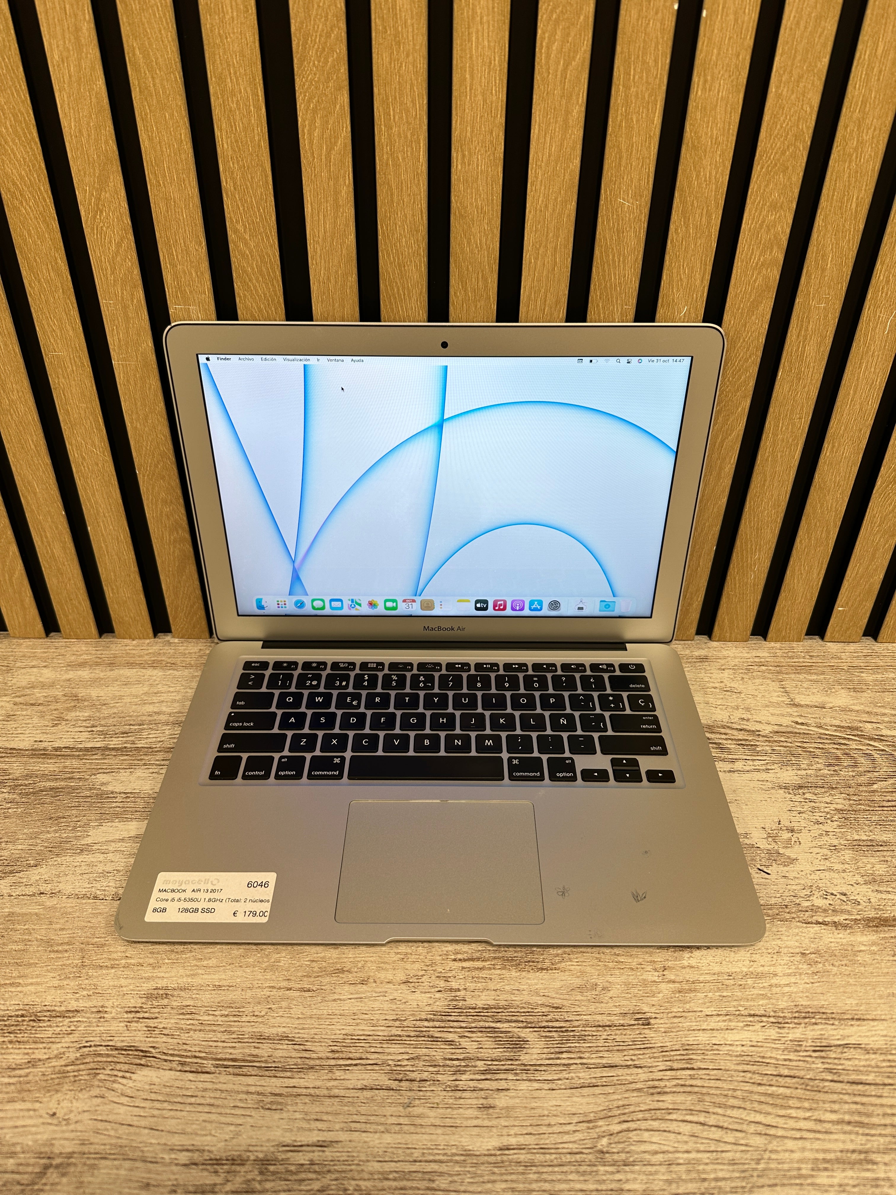 MacBook Air 13" 2017 i5 8gb 128gb SSD