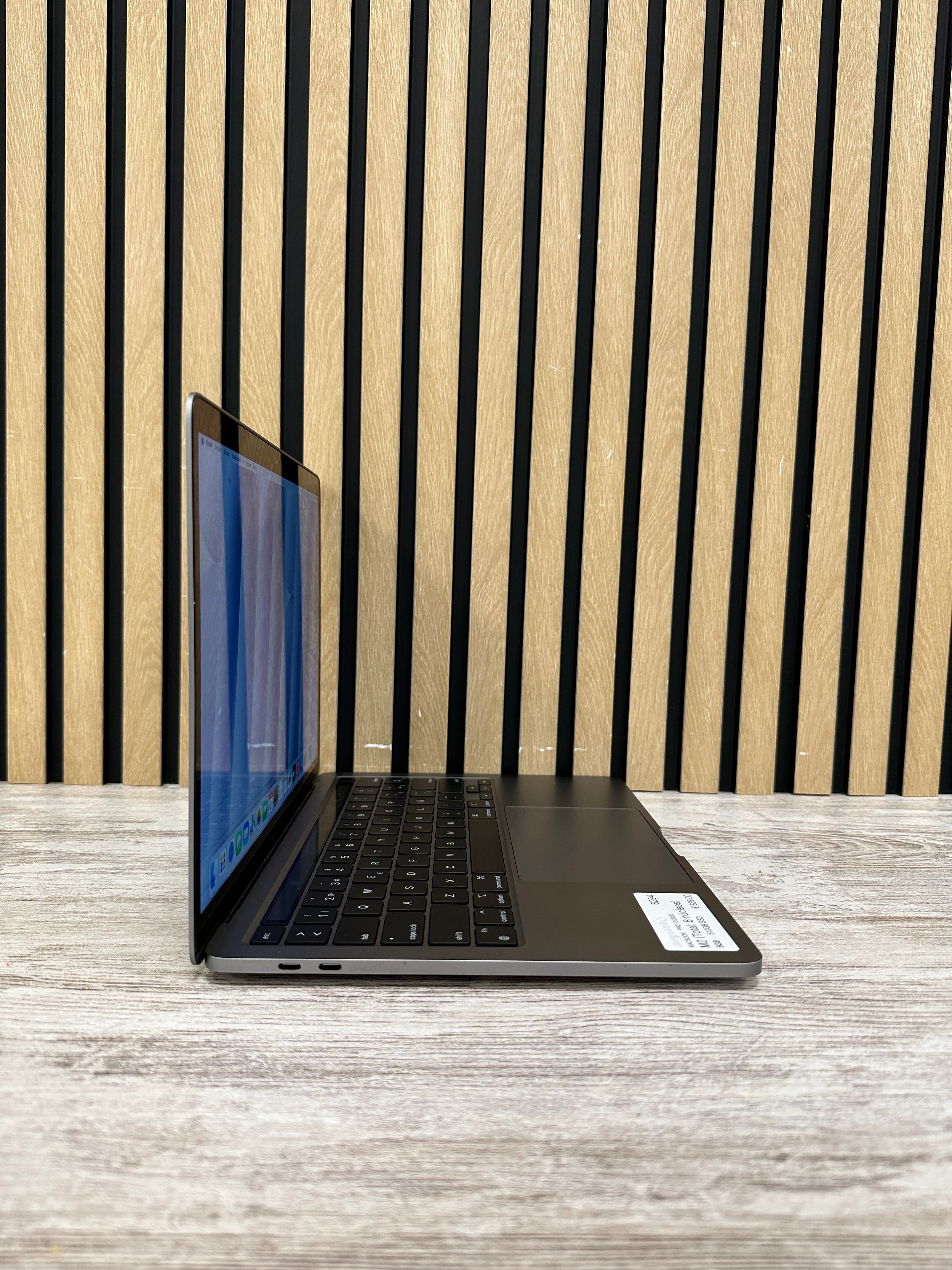 MacBook Pro 13" 2022 M2 8gb 512gb SSD